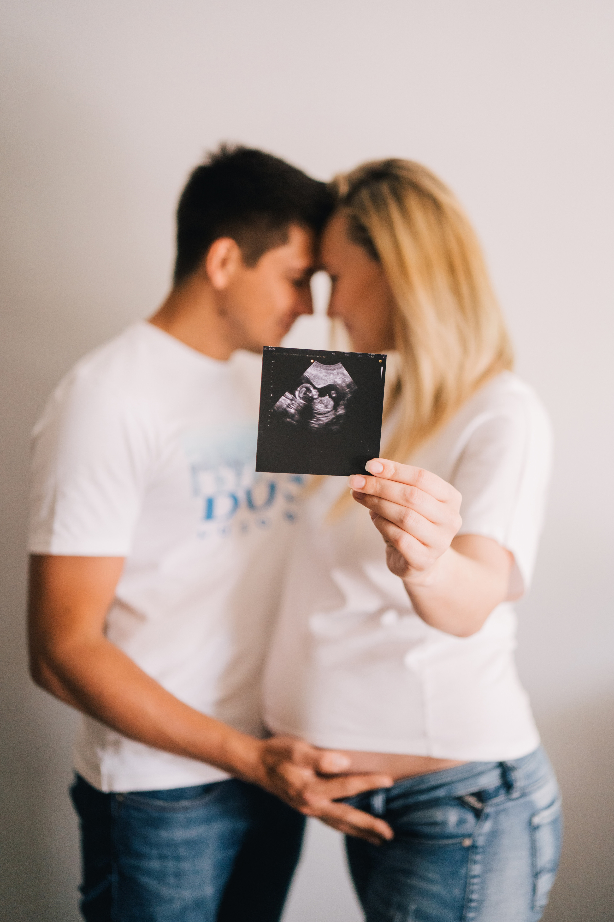 Maternity. Photographer Kristina Dorina