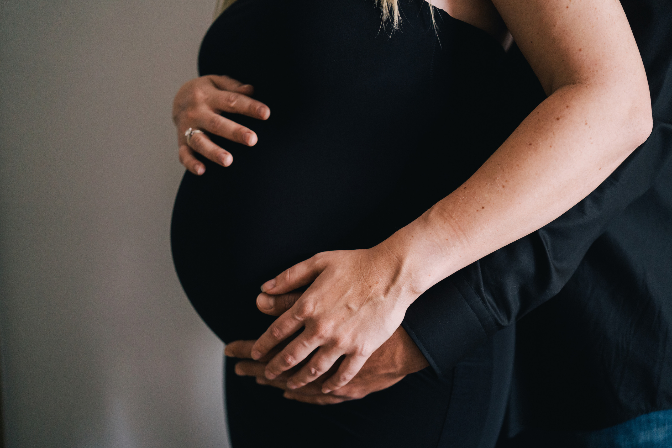 Maternity. Photographer Kristina Dorina