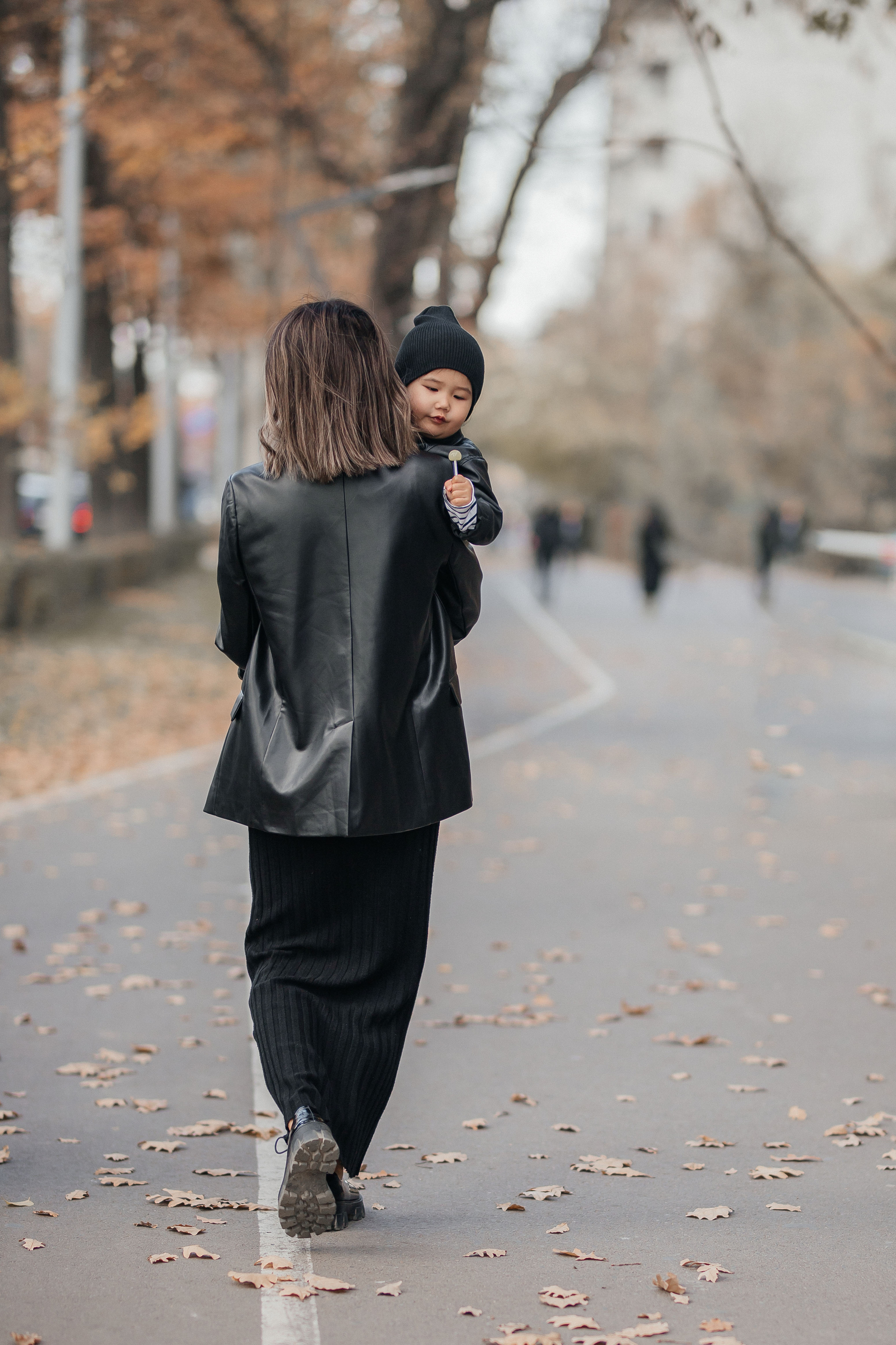 Мама и дочка. Умут & Адия. Свадебный фотограф в Бишкеке
