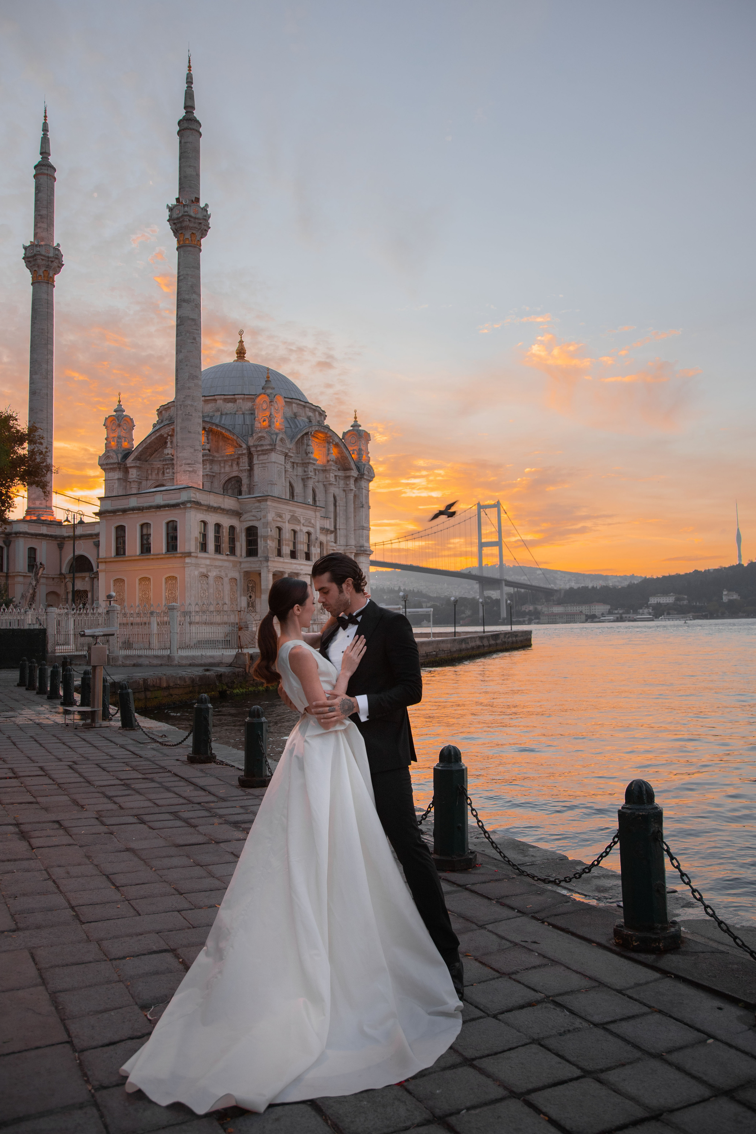 Leo & Camilla. Свадебный фотограф в Бишкеке