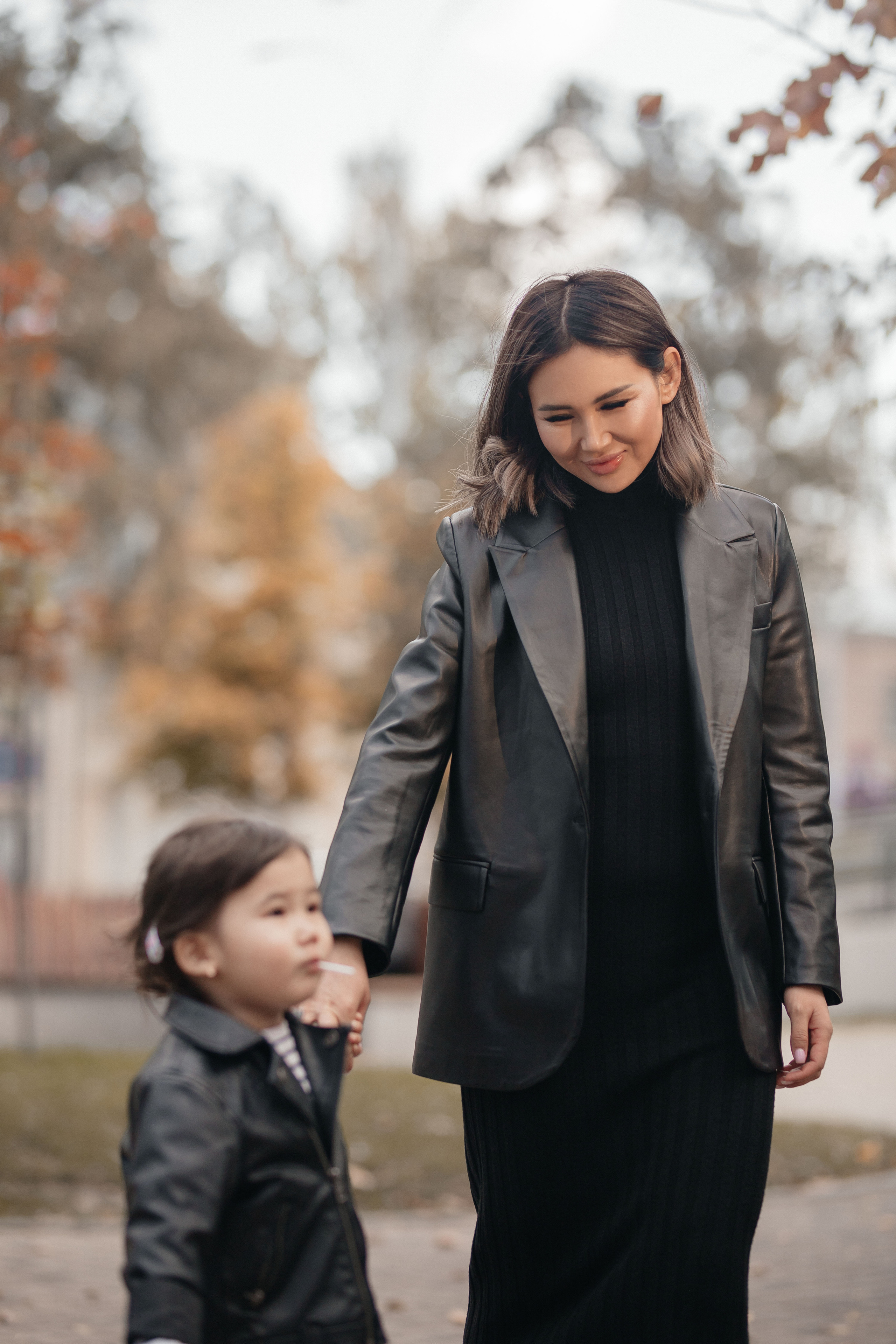 Мама и дочка. Умут & Адия. Свадебный фотограф в Бишкеке