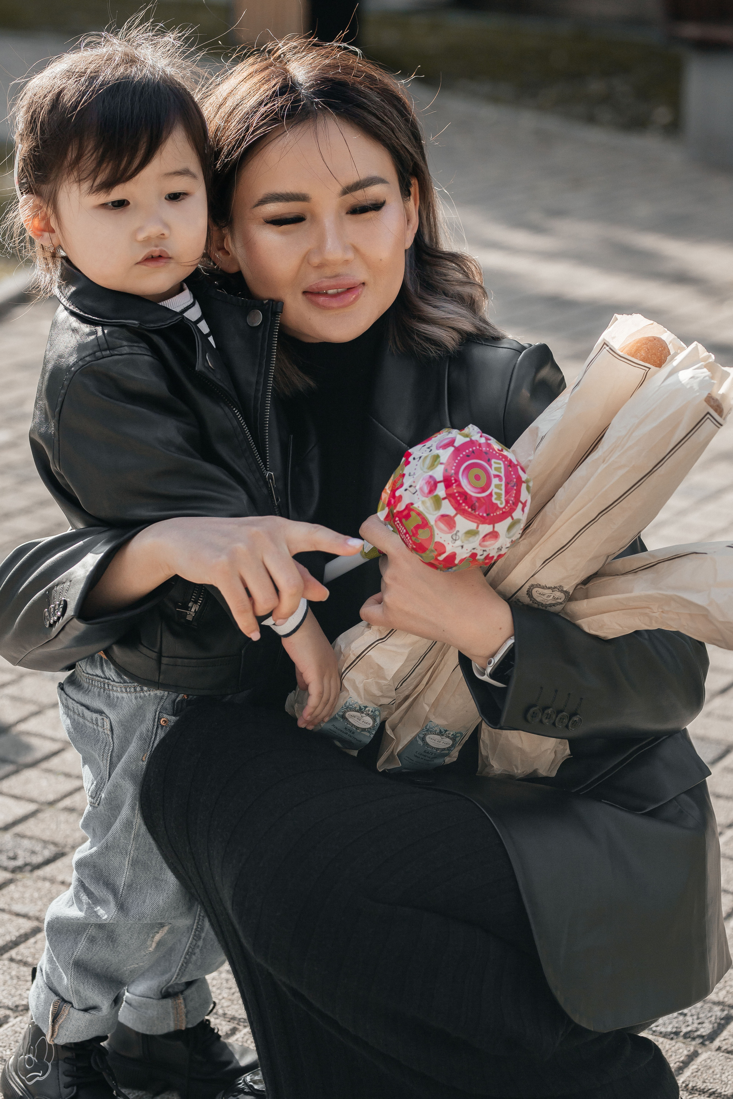 Мама и дочка. Умут & Адия. Свадебный фотограф в Бишкеке