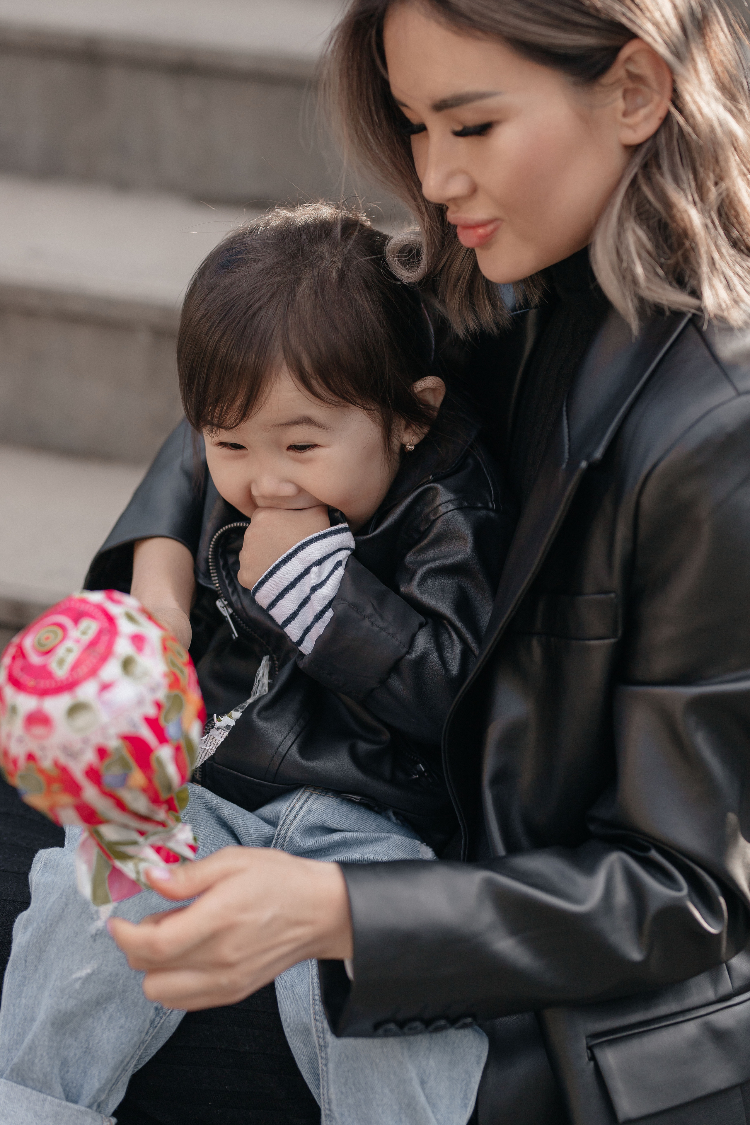 Мама и дочка. Умут & Адия. Свадебный фотограф в Бишкеке