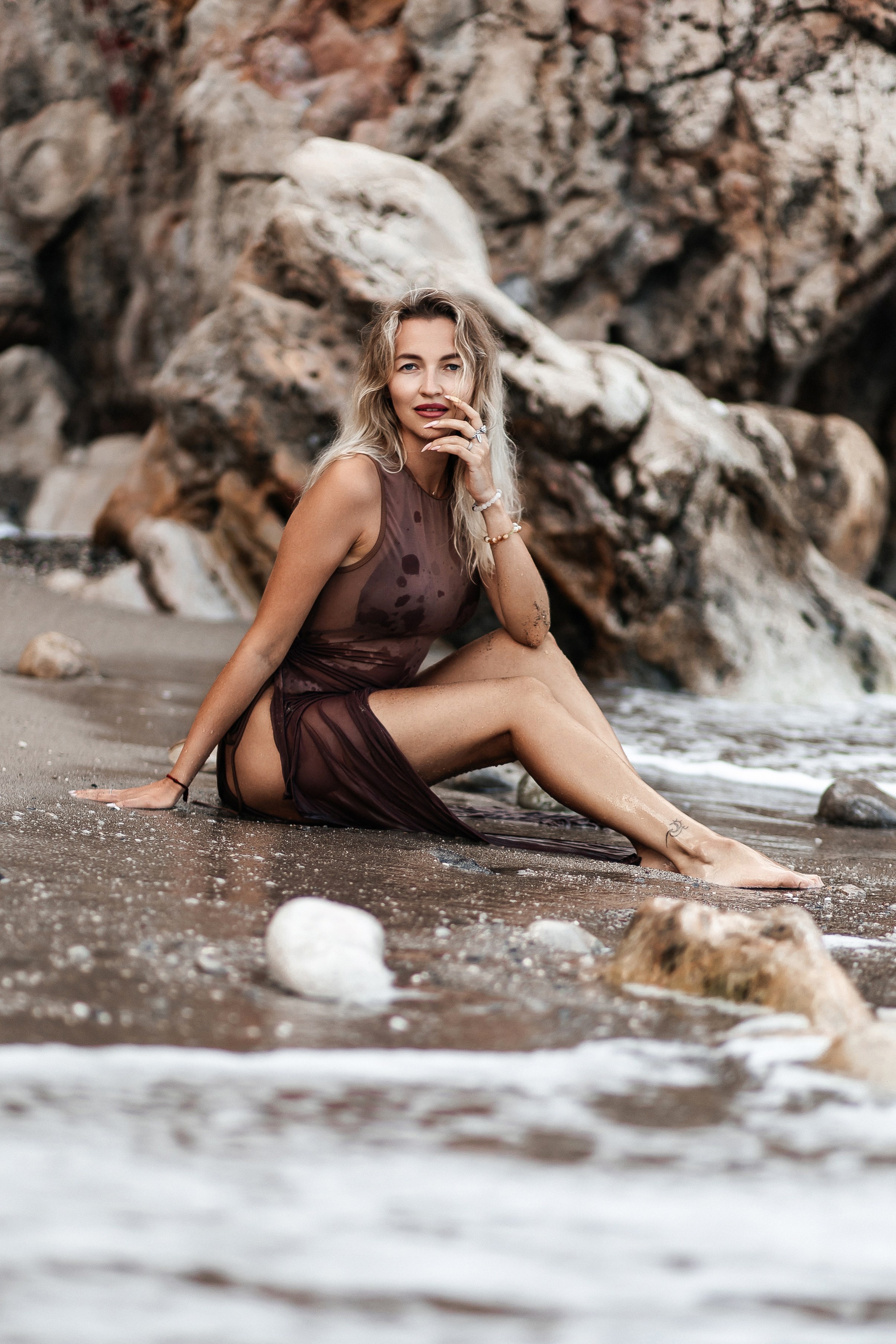 Фотосессия на диком пляже Кемера. Фотограф в Анталии, Кемере и Белеке. Love story, семейные и индивидуальные фотосессии