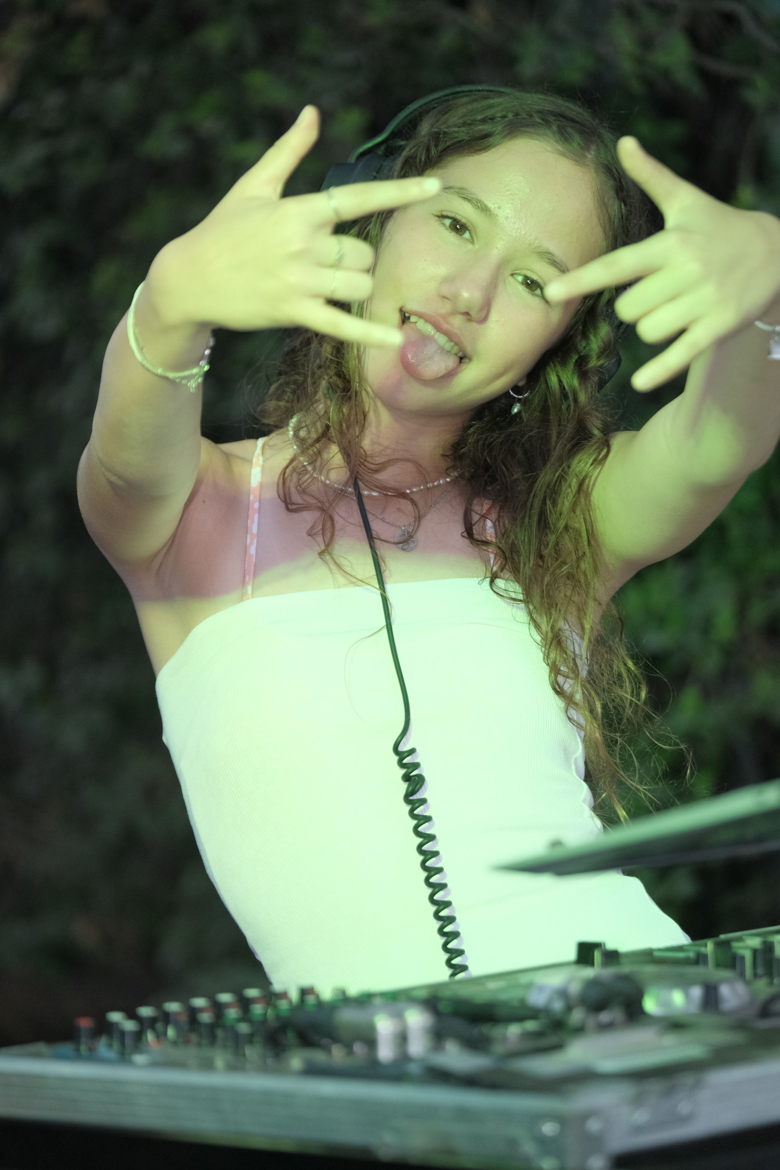 אלה חוגגת בת מצווה 29.8.24. Middle East Photo Agency — Photography & Event Magnets — סוכנות צילום והדפסת מגנטים לאירועים