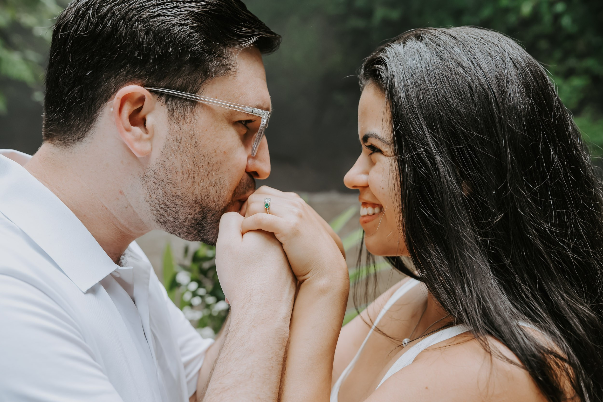 Marriage Proposal. Female Photographer in Bali