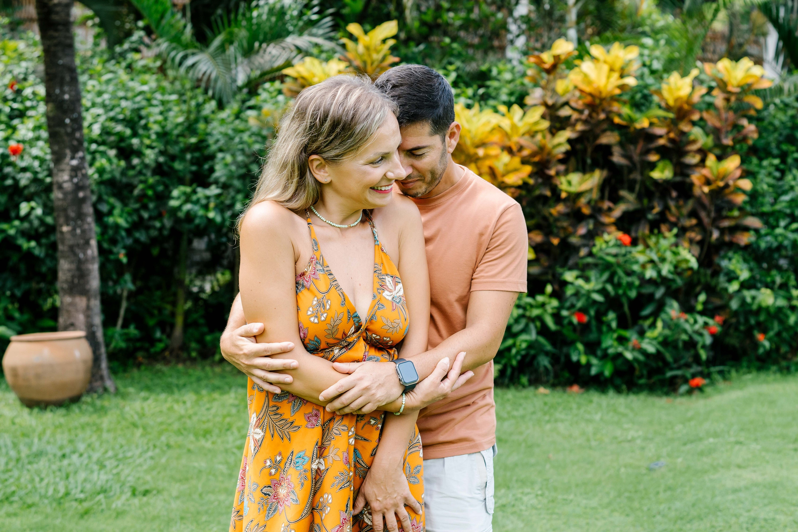 Honeymoon Photoshoot in bali. Female Photographer in Bali