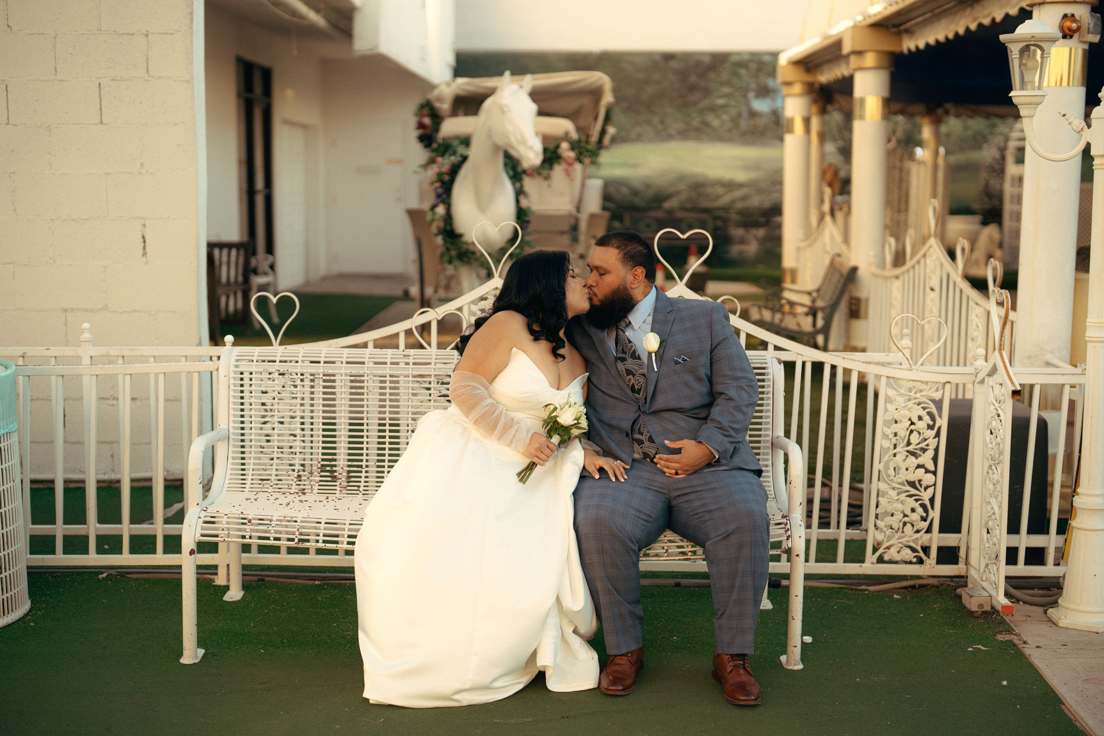 Miriam&Tino. Wedding & elopement photographer Viktoriya Kravtsov. Las Vegas