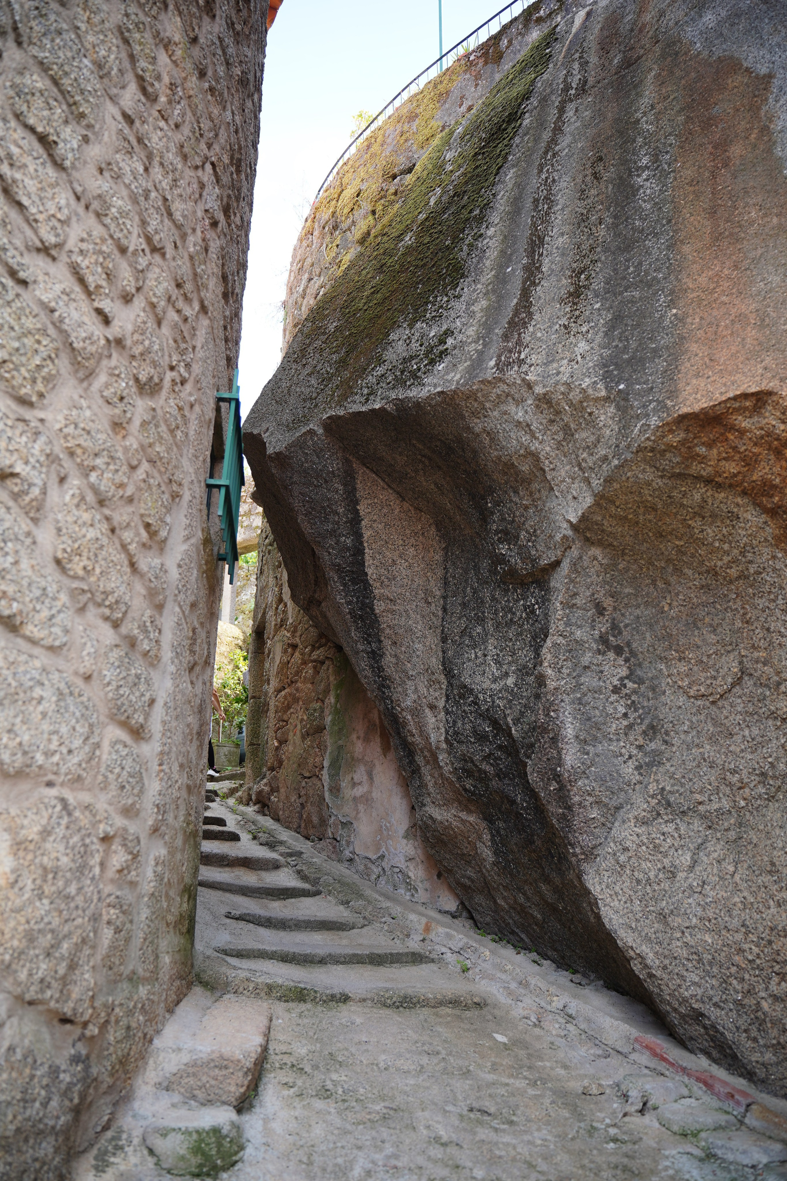 Монсанту — приключение в “самой португальской деревне” и наследие тамплиеров — Алмурол и Томар. Экскурсии по Португалии с гидом-фотографом на автомобиле и пешком