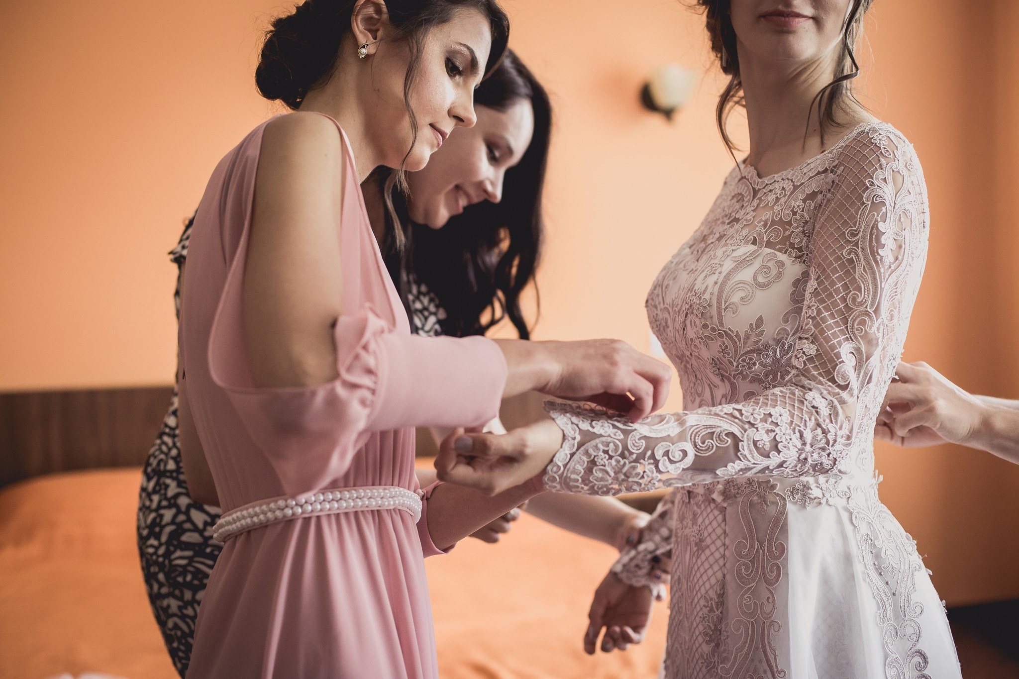 Angela & Costi by fotograf nunta Iasi — Eduard Schiopu