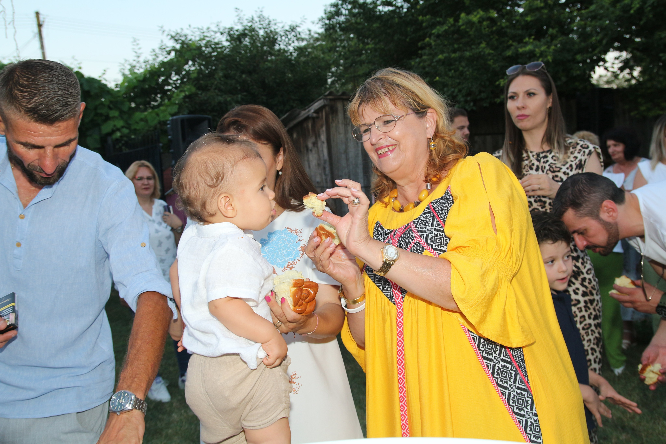 BYZO MEDIA. PETRU BYZO - family and children photographer in ROMANIA