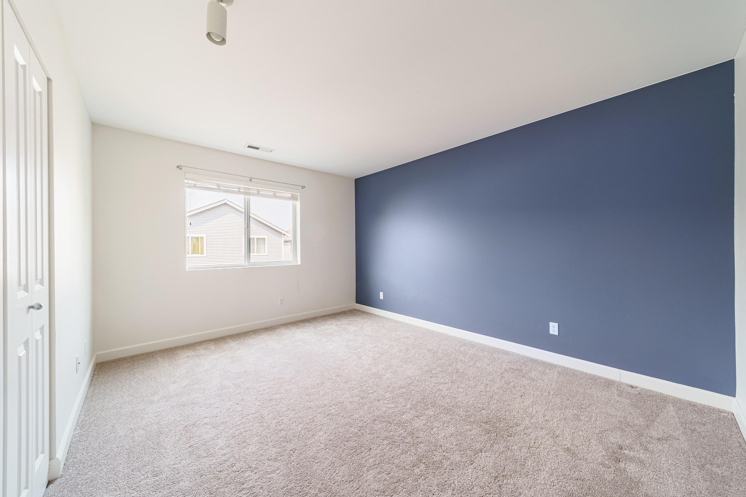 Real Estate photography. Washington state. EVAN ARISTOV WEDDING PHOTOGRAPHY — Seattle Wedding Photographer