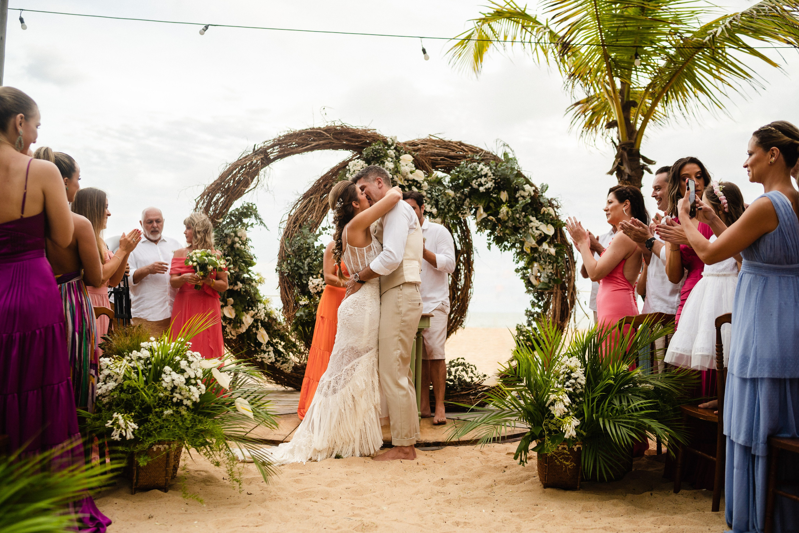 Thaís & Ivo | Trancoso-BA. Fotógrafo de casamentos e gestantes