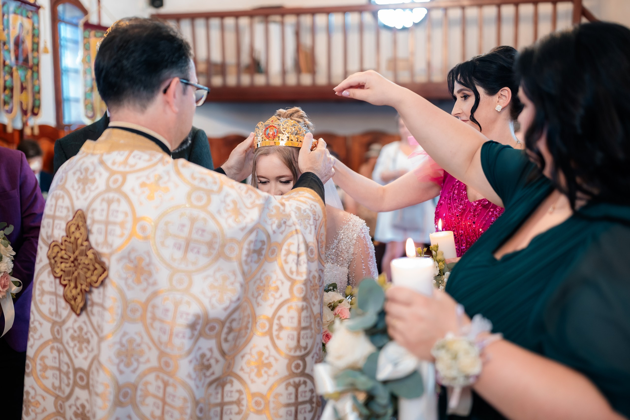 * fotograf stare civilă Siret* fotograf Bucovina* fotograf nuntă Suceava* fotograf Iași Botoșani* stare civilă tradițională* ie românească nuntă* AlinoFotoStudio* fotograf Andrei și Andreea- Alin Chirilă fotograf – stare civilă Siret, Suceava, Andrei și Andreea în ie tradițională, poveste spusă prin fotografiefotograf stare civilă Siret Suceava Alin Chirilă – miri îmbrăcați în costum tradițional bucovineanAlin Chirilă fotograf nuntă Siret Suceava – stare civilă autentică în Bucovina, emoții realefotograf Siret Suceava Alin Chirilă – Andrei și Andreea la starea civilă în ie tradiționalăstare civilă Siret fotograf Alin Chirilă – cadre naturale cu miri în costum popular din Bucovinafotograf nuntă Siret Suceava Alin Chirilă – povestitor prin fotografie, moment emoționant la starea civilăAlin Chirilă fotograf stare civilă Siret – iubire autentică surprinsă în stil documentarfotograf Bucovina Siret Alin Chirilă – stare civilă în ie tradițională, cadre pline de emoțieAlin Chirilă fotograf Suceava – Andrei și Andreea spun DA la starea civilă în Siretfotograf stare civilă Suceava Siret Alin Chirilă – poveste de iubire în stil tradițional românesc - Alin Chirilă fotograf profesionist, AlinoFotoStudio, fotograf evenimente Siret, Suceava County, Iași, Bacău County, Botoșani, Neamț County, fotograf nunți, botezuri, cununii civile, portrete și momente autentice surprinse elegant.- Alin Chirilă surprinde momente elegante de nuntă și evenimente speciale prin AlinoFotoStudio, fotograf disponibil în Siret, Suceava County, Iași, Bacău County, Botoșani și Neamț County, specializat în nunți, botezuri și cununii civile. - Alin Chirilă fotograf profesionist, AlinoFotoStudio, fotograf nuntă și evenimente în Siret, Suceava, Iași, Bacău, Botoșani și Piatra Neamț, fotograf nunți, botezuri, cununie civilă, ședințe foto, trash the dress, logodnă, familie, portrete și fotografii autentice. - AlinoFotoStudio by Alin Chirilă, fotograf evenimente premium în Suceava County, Iași County, Bacău County, Botoșani County și Neamț County, fotograf de familie, fotograf ceremonii religioase, petreceri și momente emoționante. - Alin Chirilă fotograf, povestitor prin fotografie, servicii foto profesionale pentru mireasă, mire, pregătiri nuntă, biserică, restaurant, valsul mirilor, tradiții românești și amintiri de neuitat în Moldova.