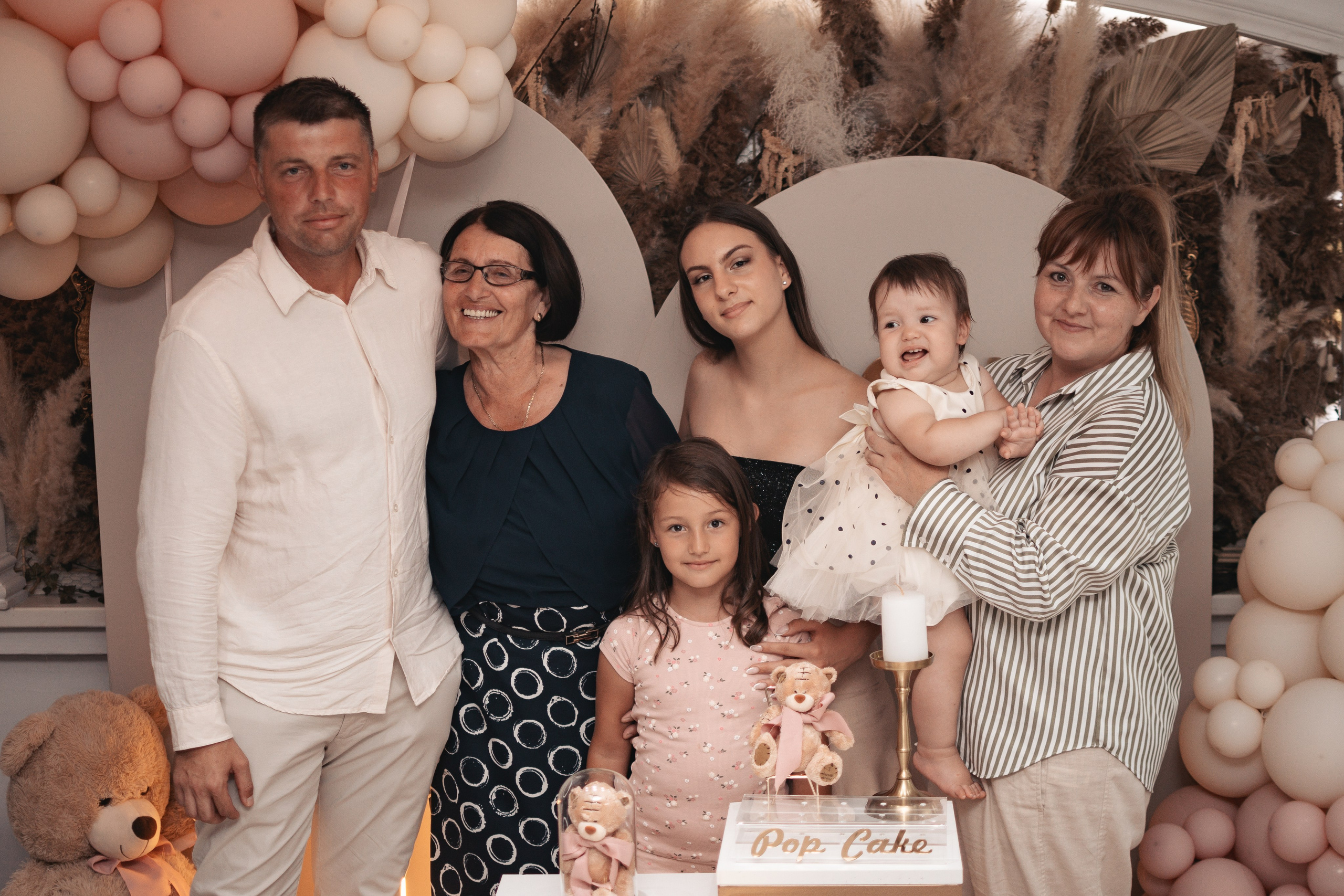 Isidora, rođendan. BambinaaPhotography