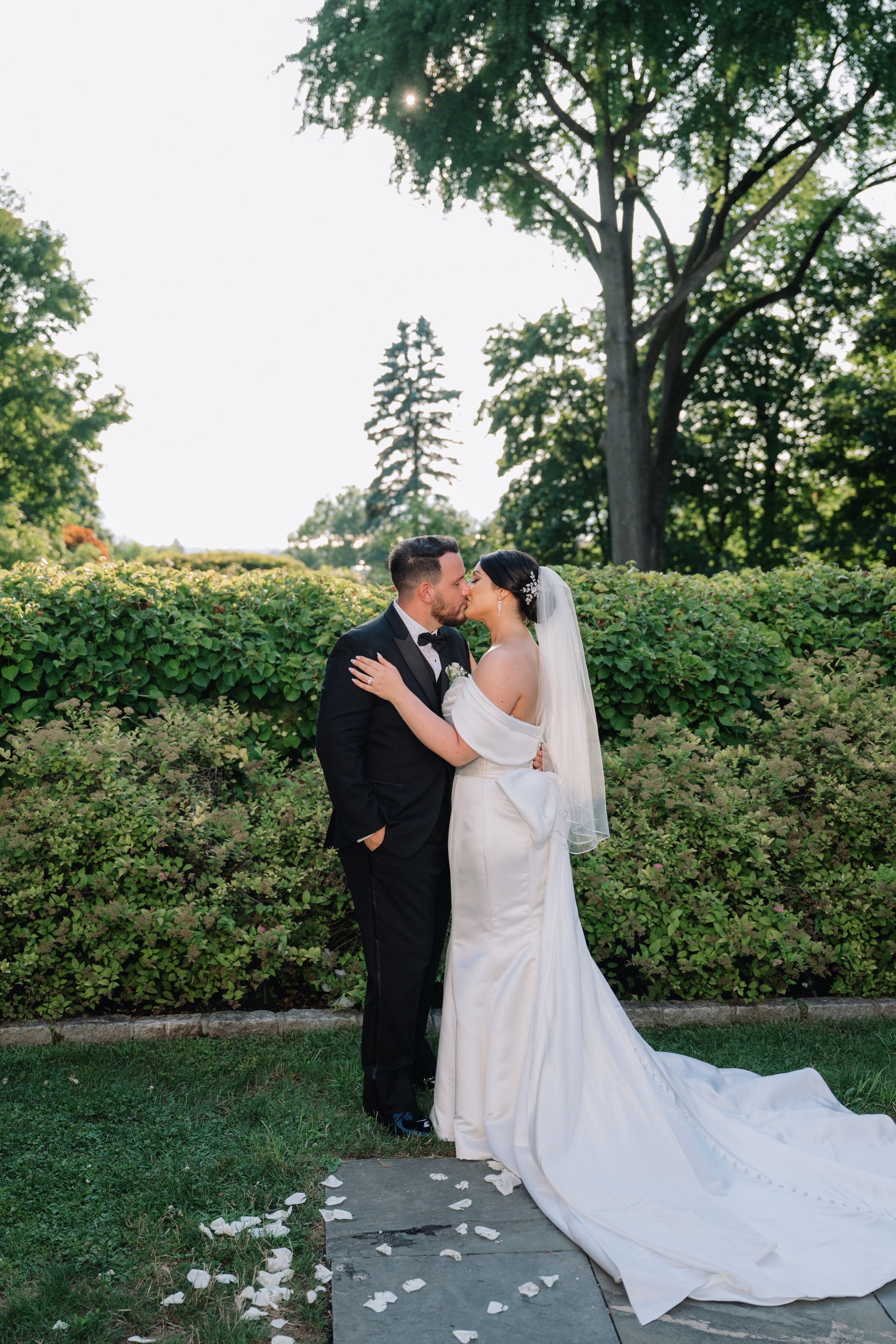 Summer Wedding at The Briarcliff Manor | Taylor & Richie | New York Wedding Photography