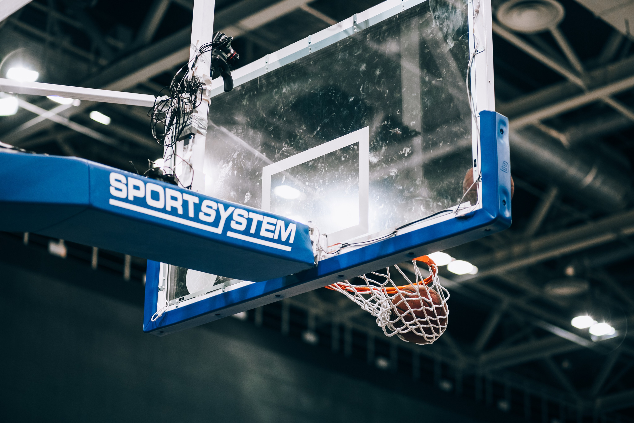 Basketball game Tsmoki-Minsk — Lokomotiv. Destination Wedding photographer Italy, France, Germany, Spain, Poland Oleg Zaicev