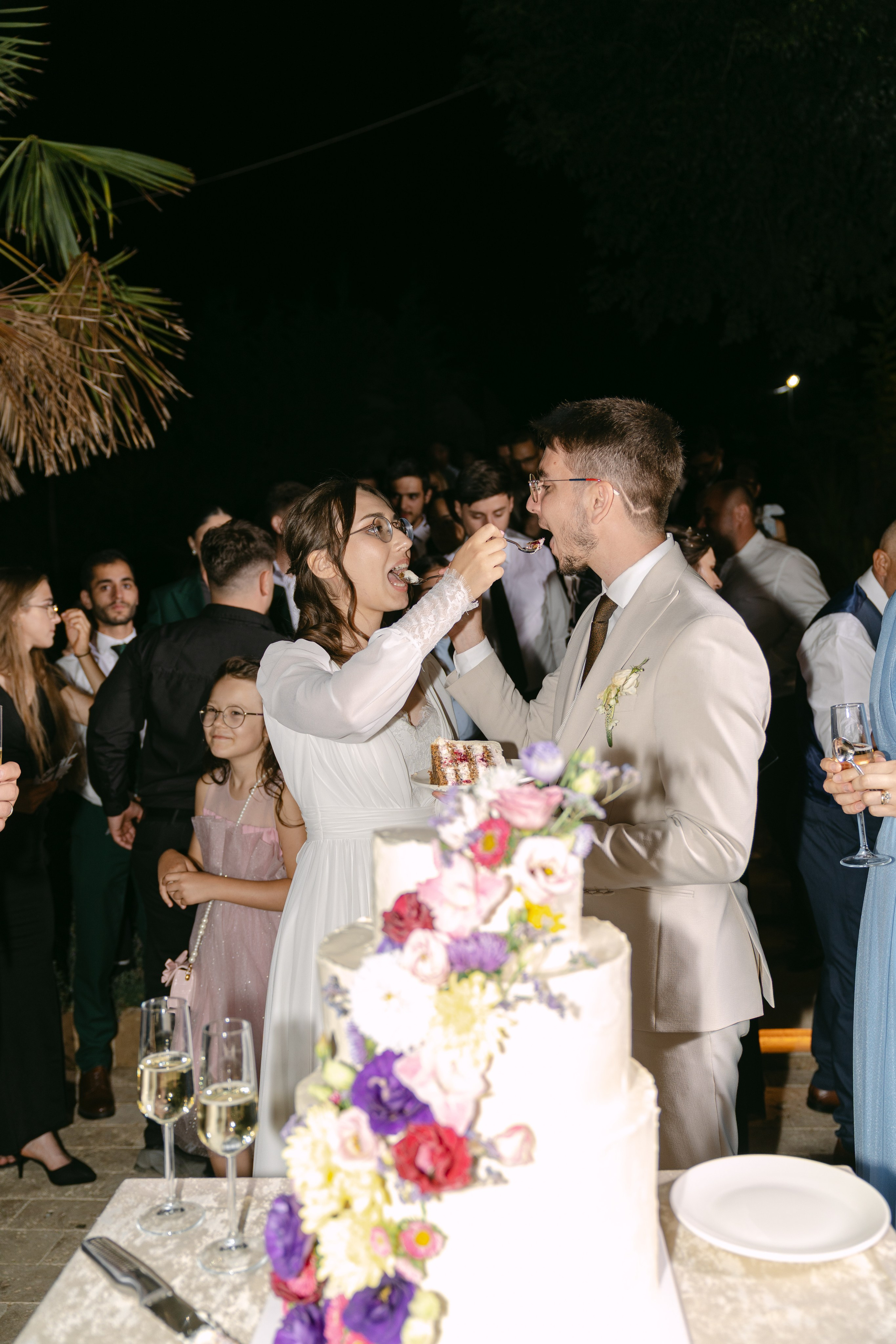 Analisa | Constantin. Gabrielacojocariu.com