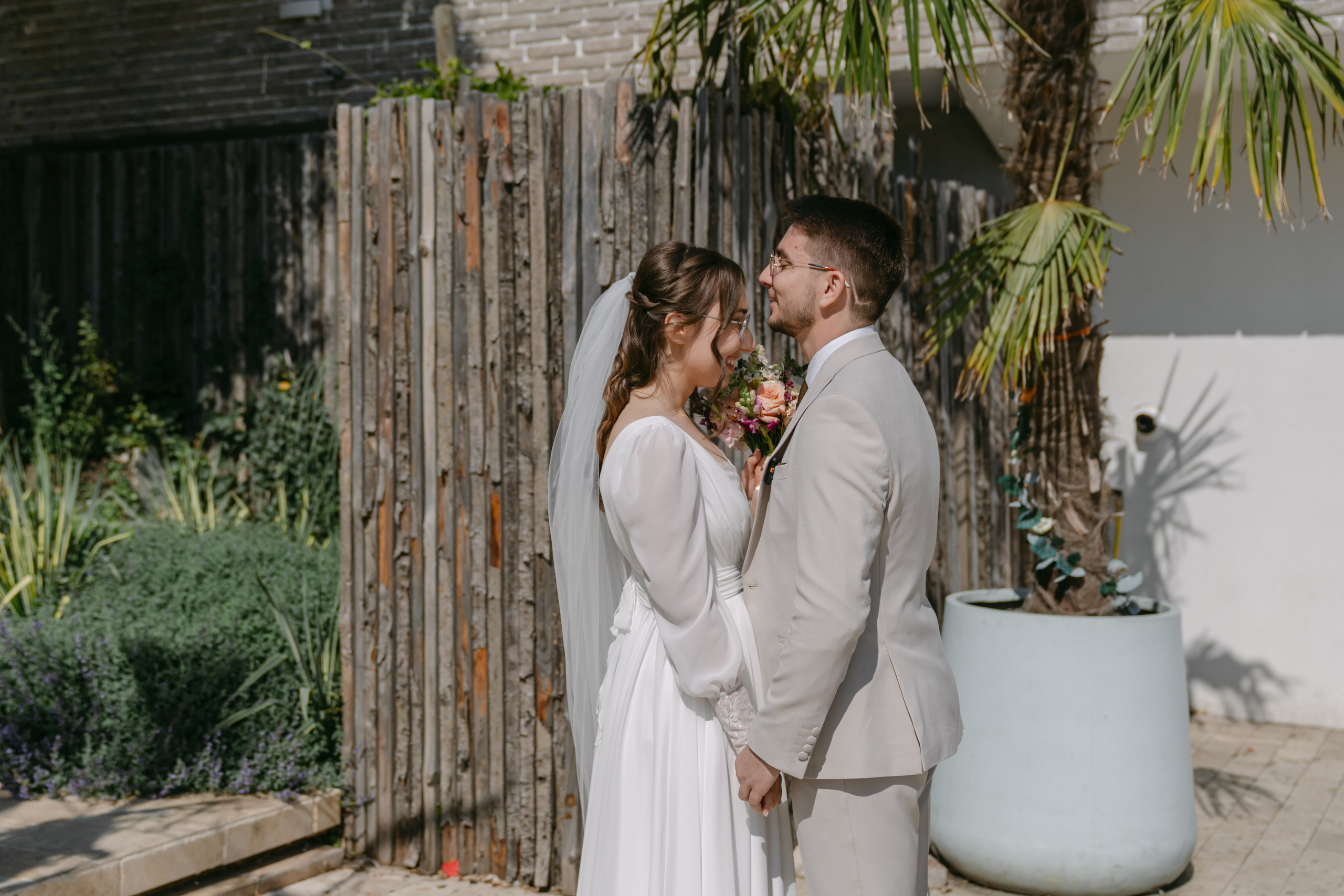 Analisa | Constantin. Gabrielacojocariu.com