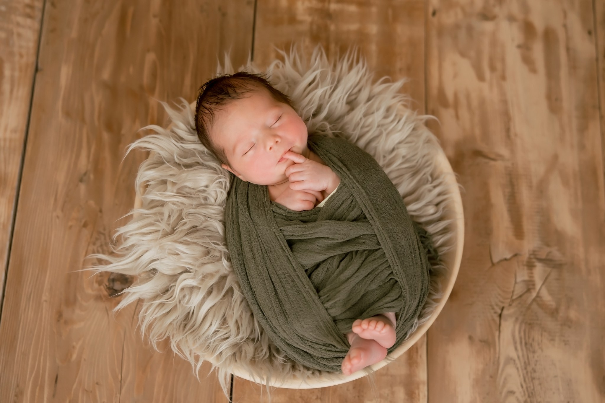 Newborn. Portré 📸 Photographer | Newborn photos • Maternity photos • Engagements • Weddings • Events • Portraits • Families • Birthdays • Parties