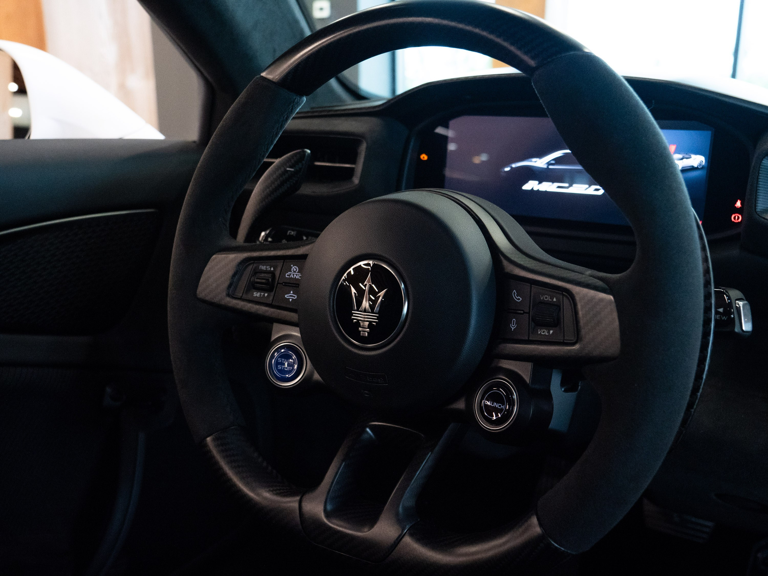 Maserati MC20. Dimitri Ilkov Photography — Capturing Life’s Moments in Edmonton, Cana