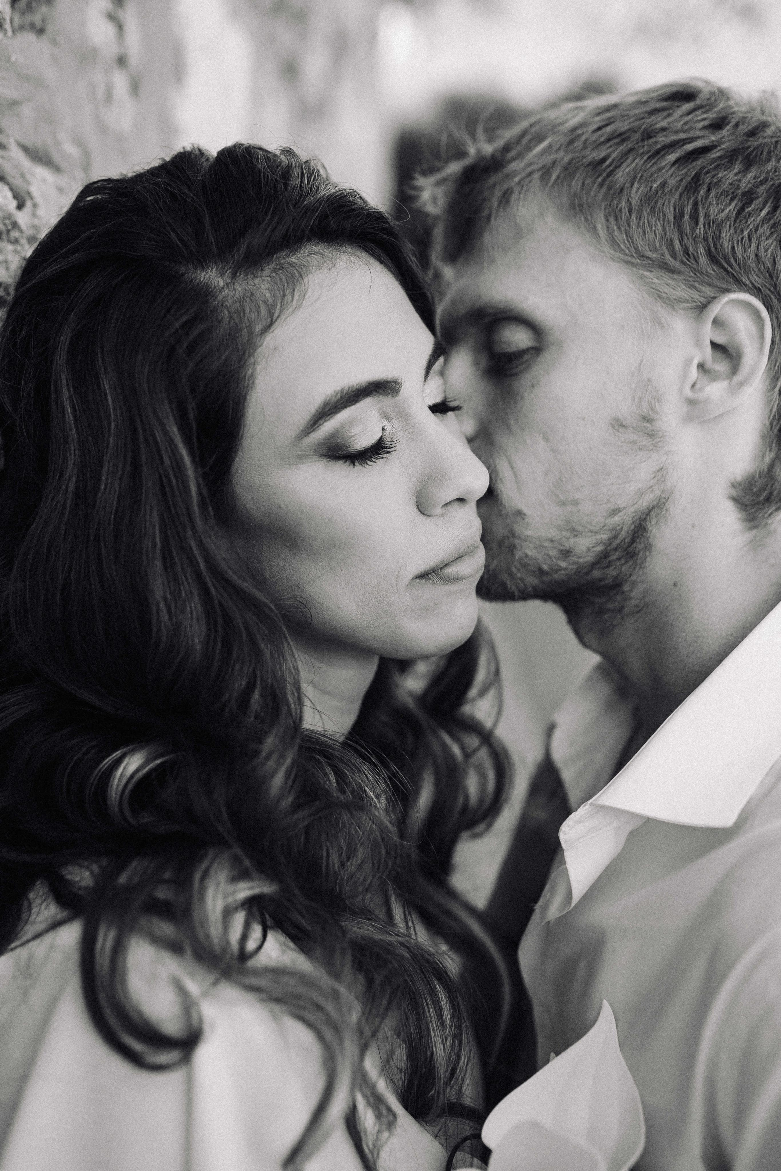 Wedding photosession in Beit HaKerem. PHOTOGRAPHER IN ISRAEL