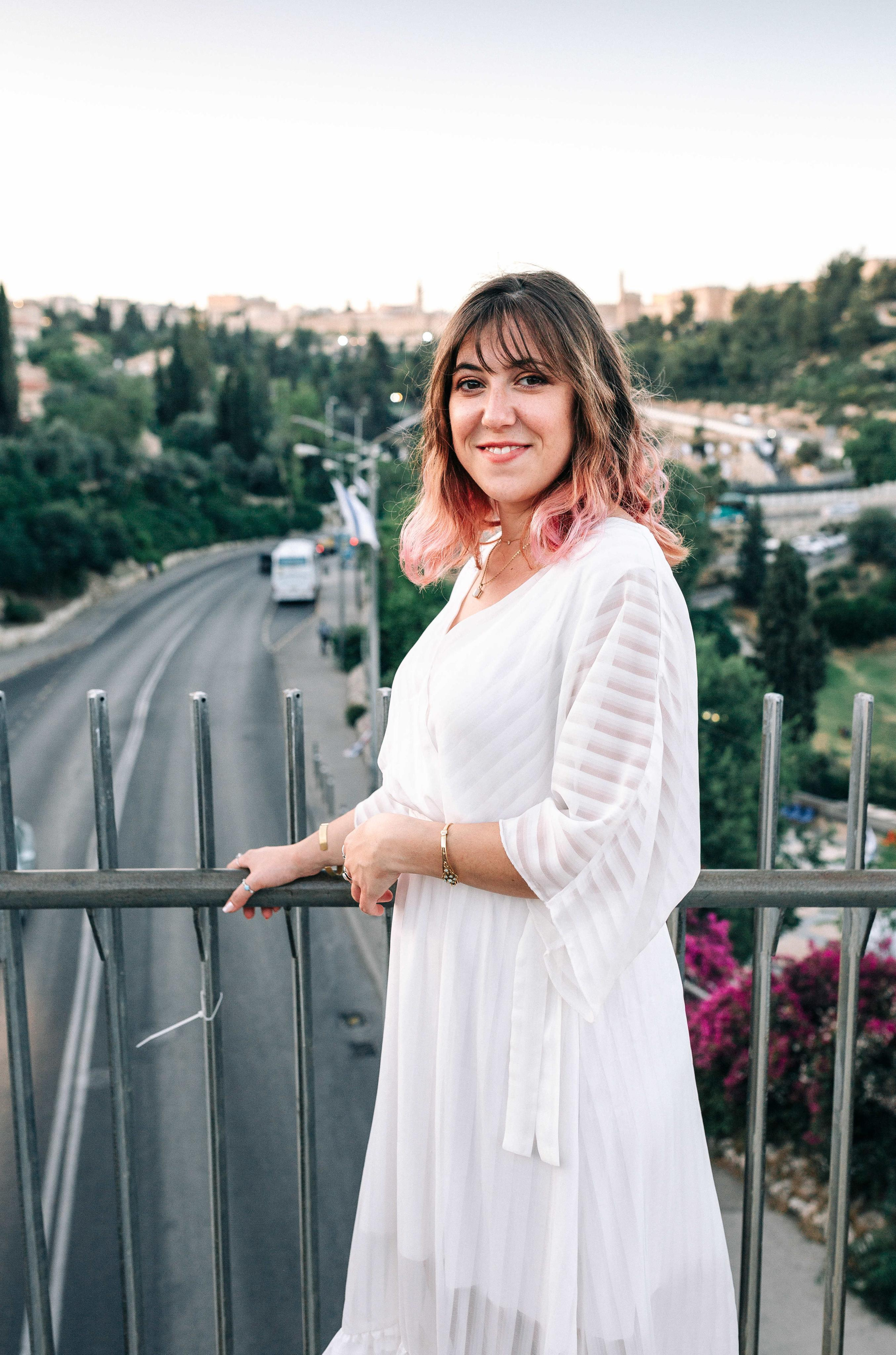 Wedding photoshoot in Yamin Moshe. Https://shi-photo.com/