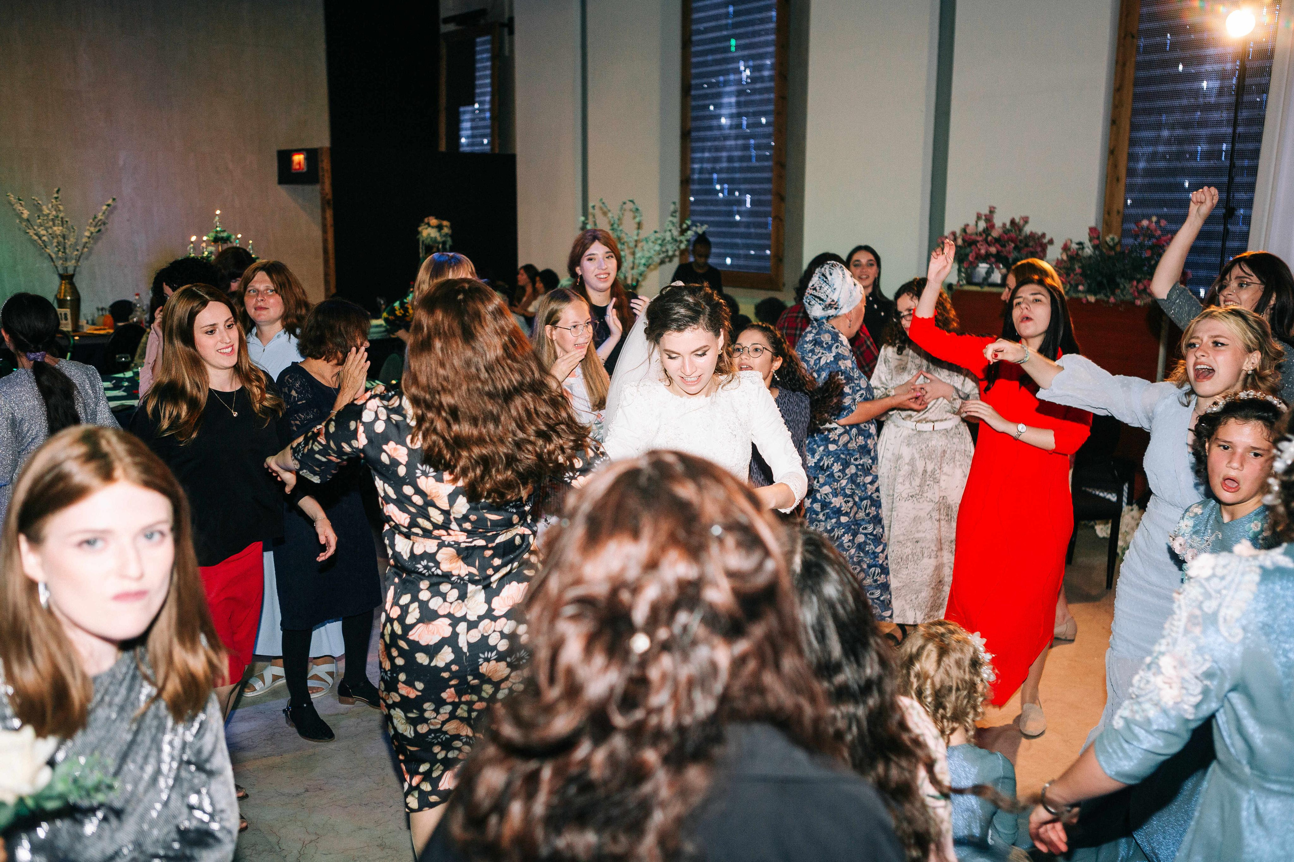 Big chabad wedding in Rishon Lezion. Https://shi-photo.com/