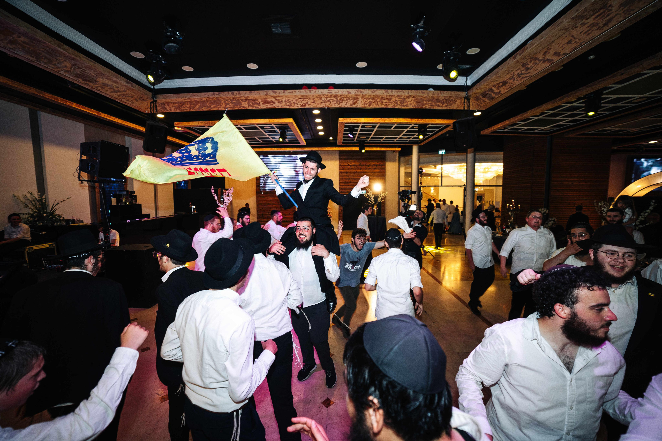 Big chabad wedding in Rishon Lezion. Https://shi-photo.com/