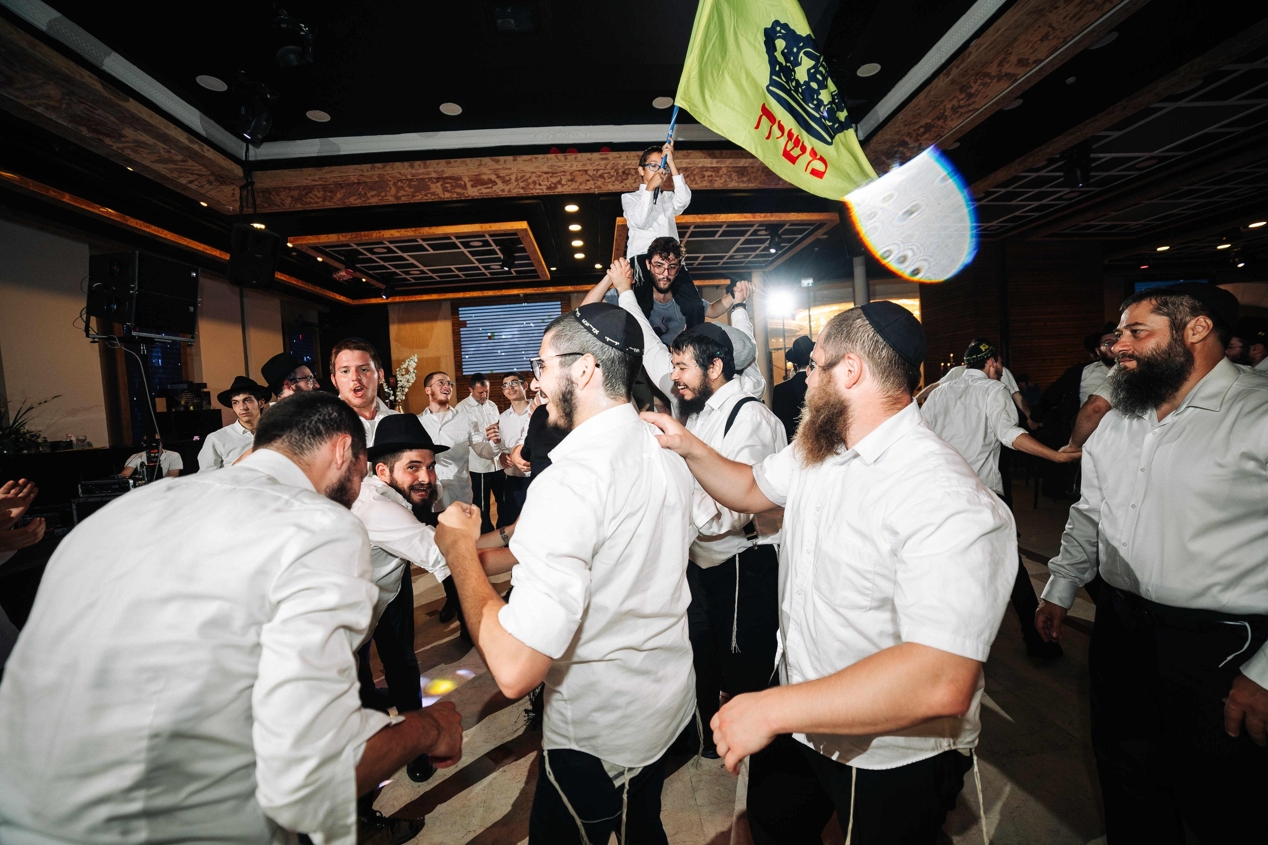 Big chabad wedding in Rishon Lezion. Https://shi-photo.com/