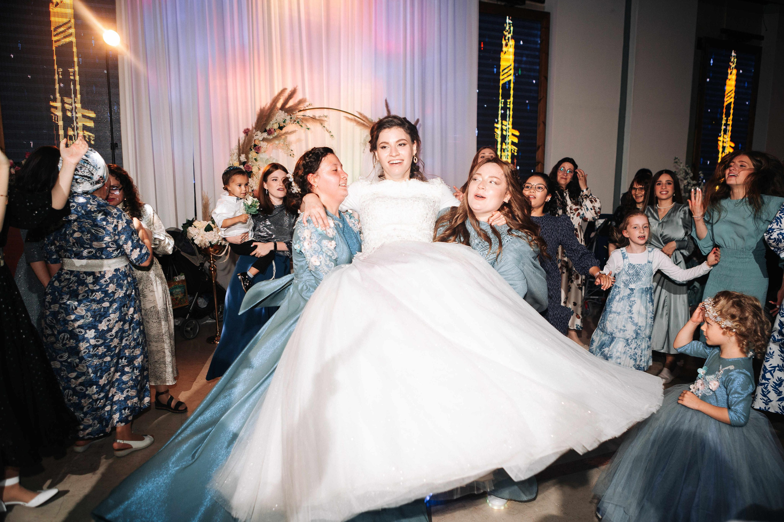 Big chabad wedding in Rishon Lezion. Https://shi-photo.com/