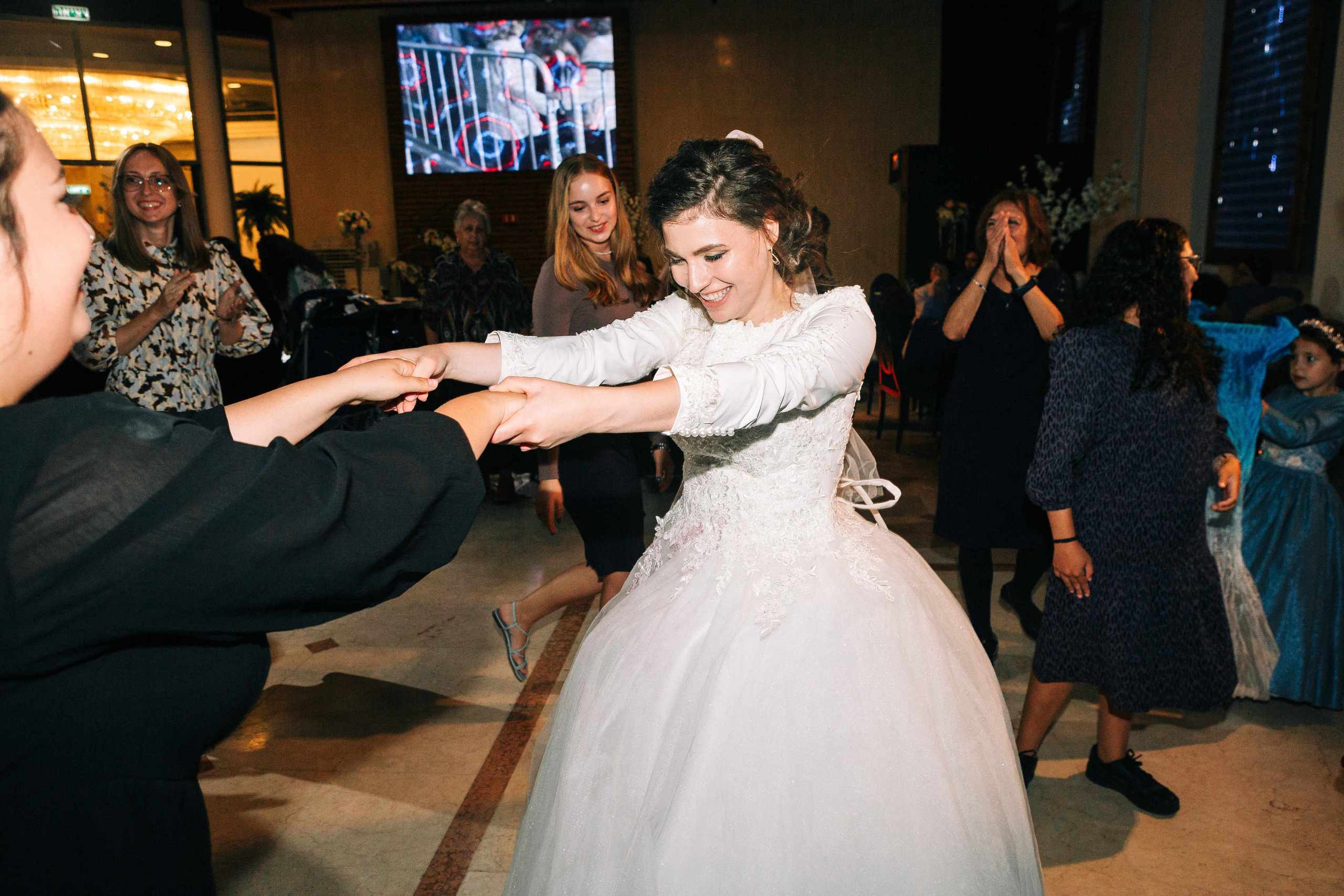 Big chabad wedding in Rishon Lezion. Https://shi-photo.com/