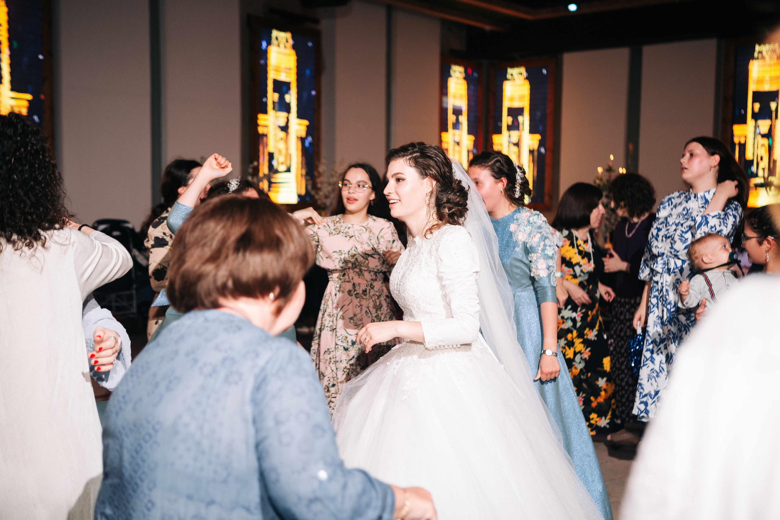 Big chabad wedding in Rishon Lezion. Https://shi-photo.com/