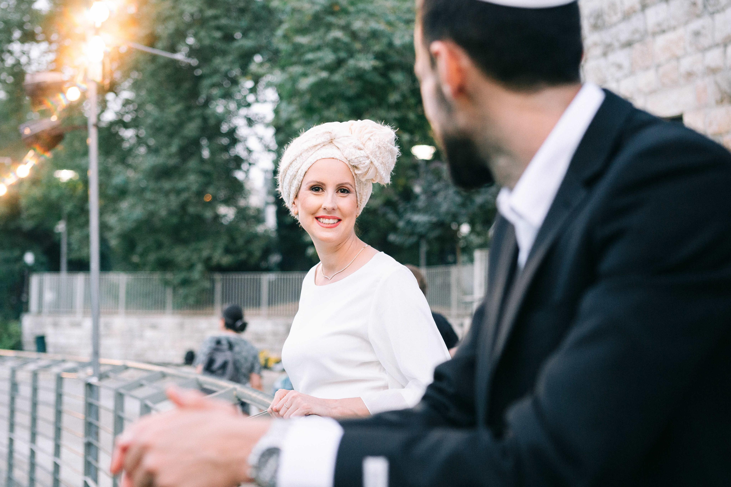 Wedding photoshoot in the Botanical Garden. Https://shi-photo.com/