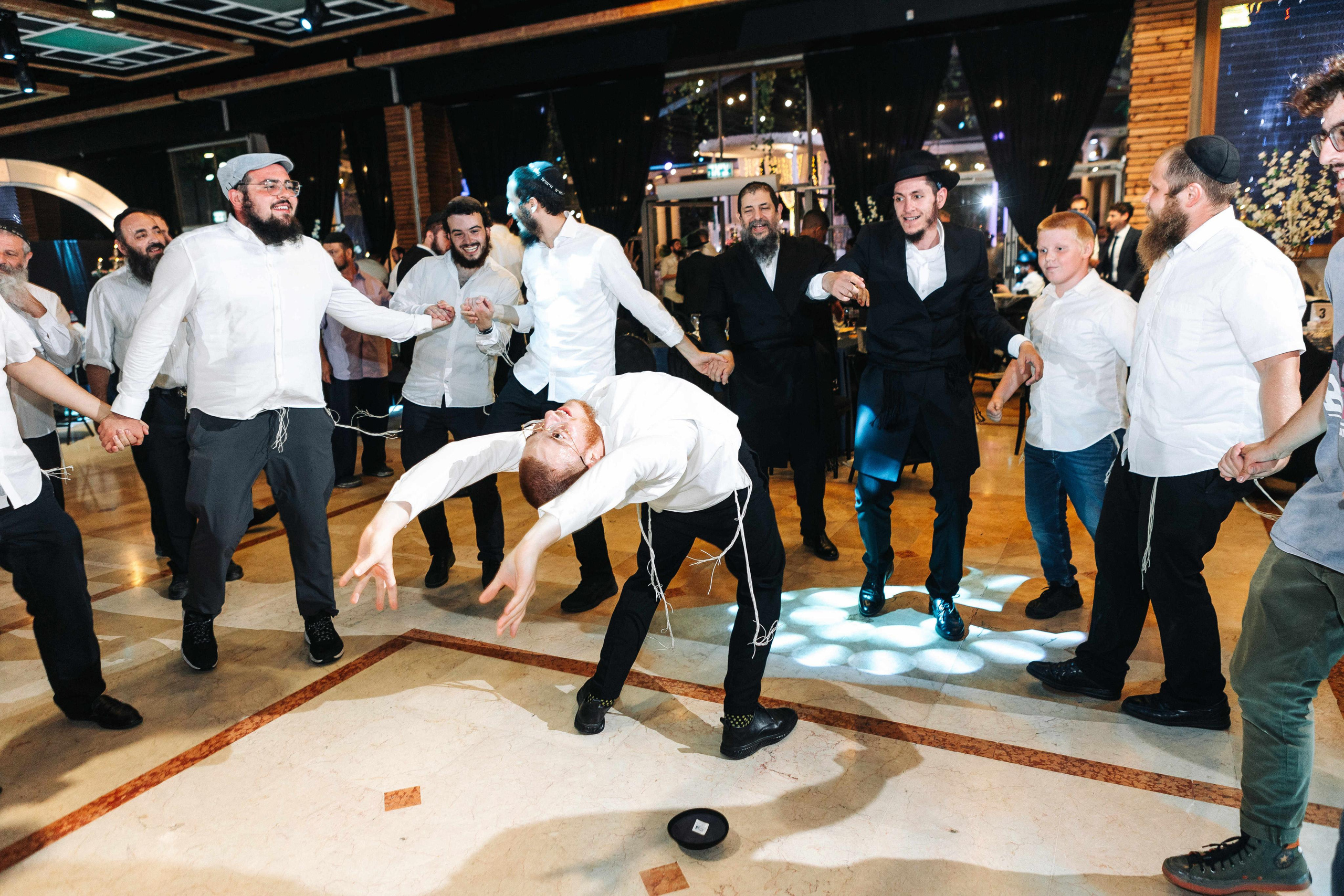 Big chabad wedding in Rishon Lezion. Https://shi-photo.com/