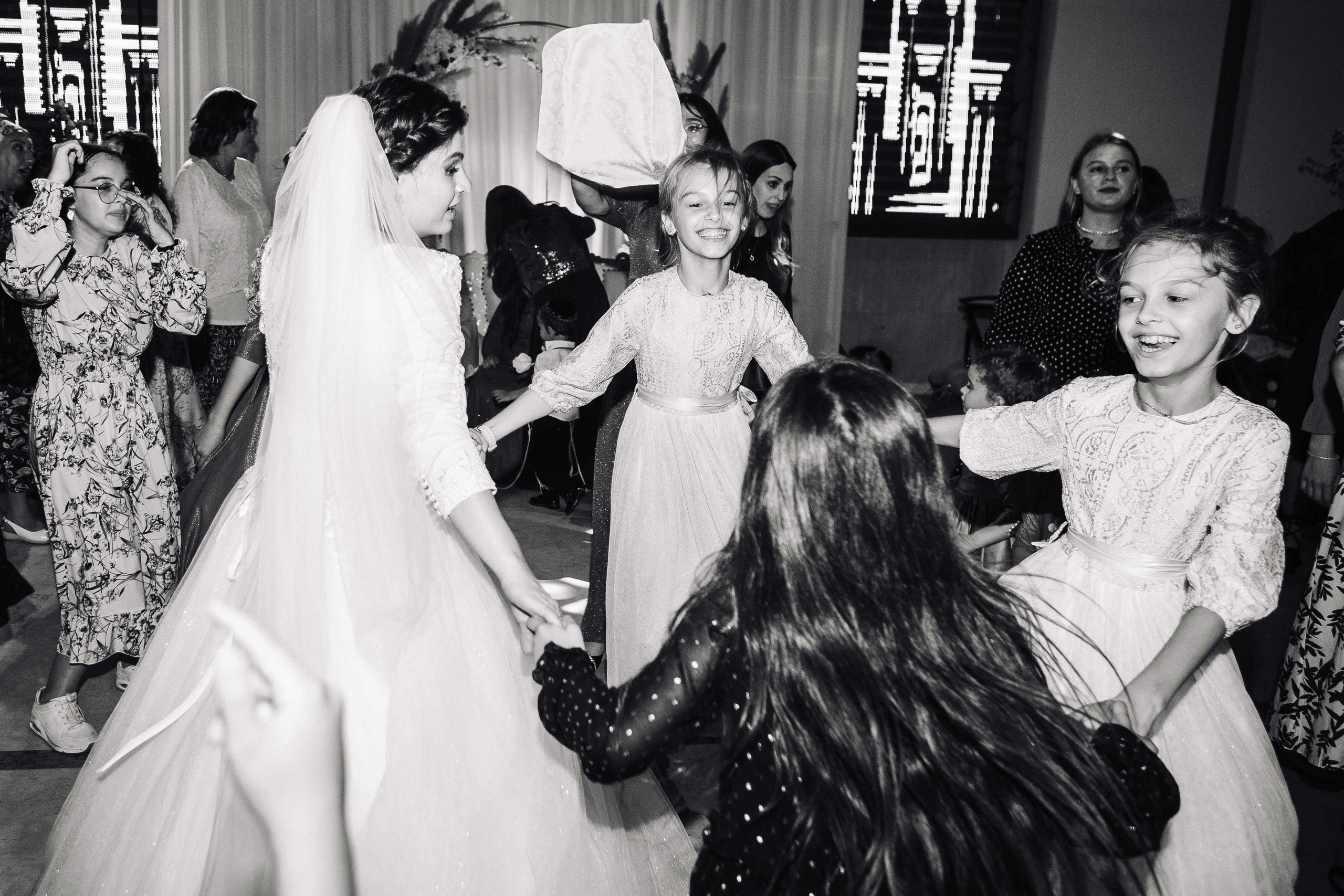 Big chabad wedding in Rishon Lezion. Https://shi-photo.com/