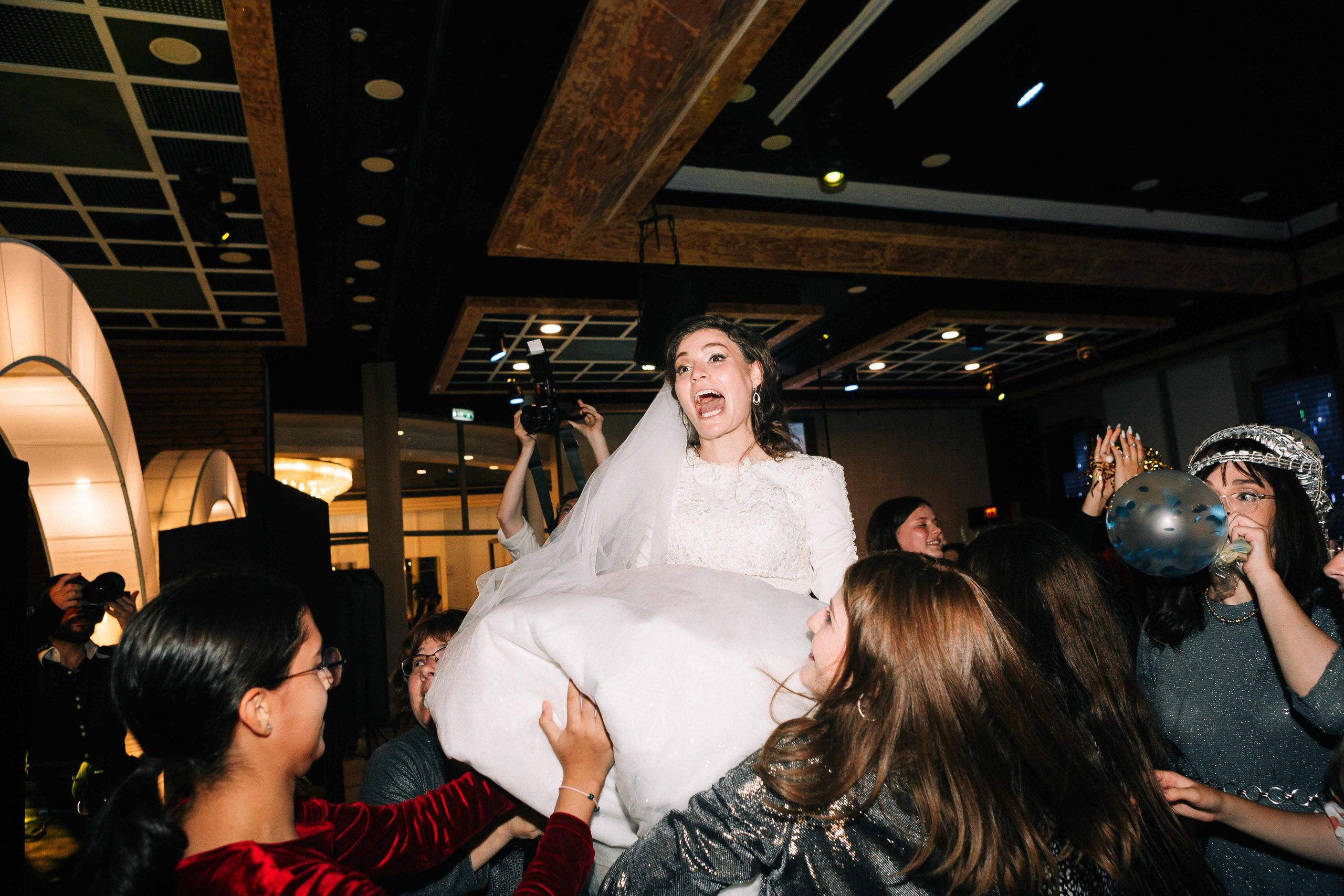 Big chabad wedding in Rishon Lezion. Https://shi-photo.com/