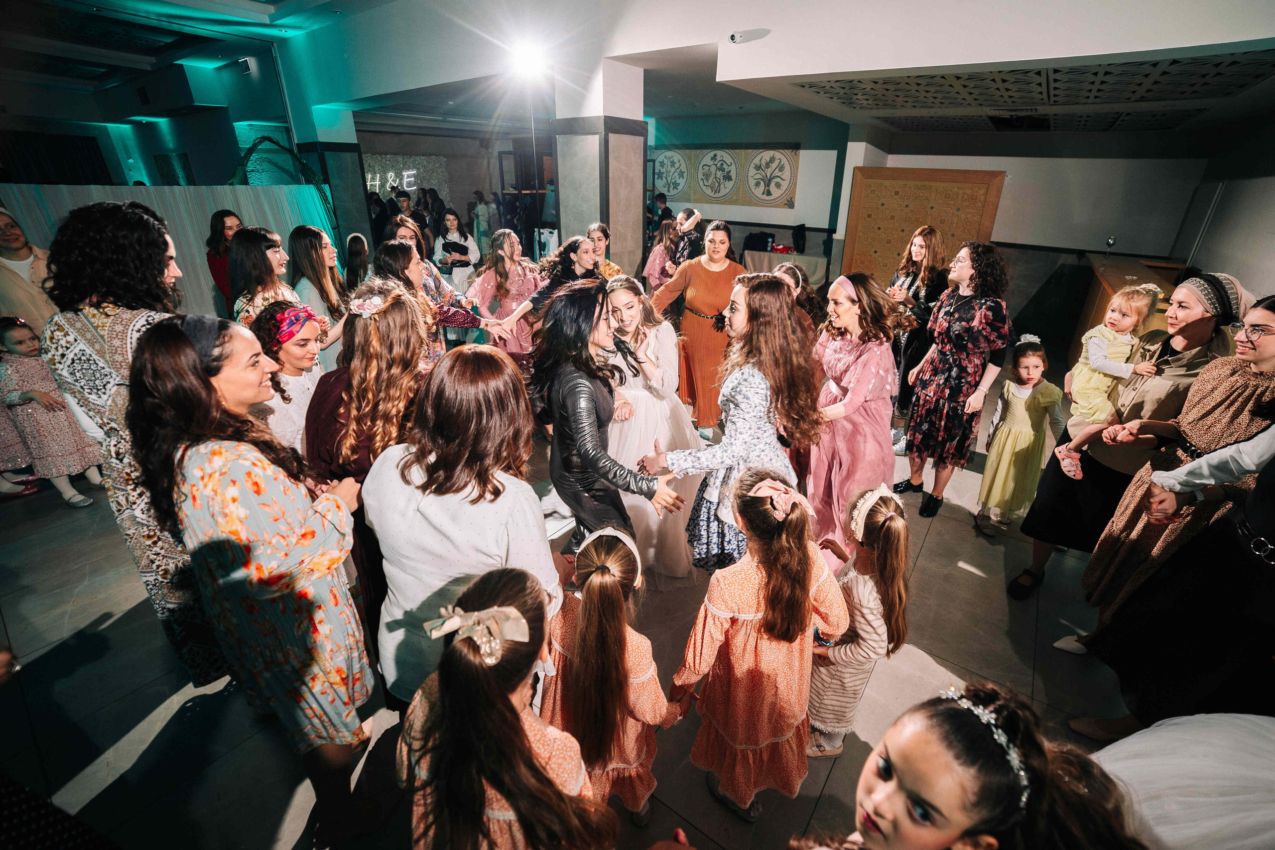 Sunset wedding in Jerusalem. PHOTOGRAPHER IN ISRAEL