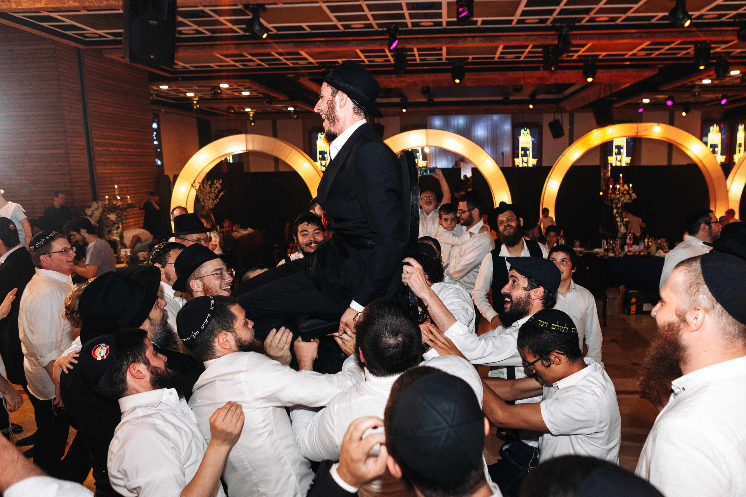 Big chabad wedding in Rishon Lezion. Https://shi-photo.com/