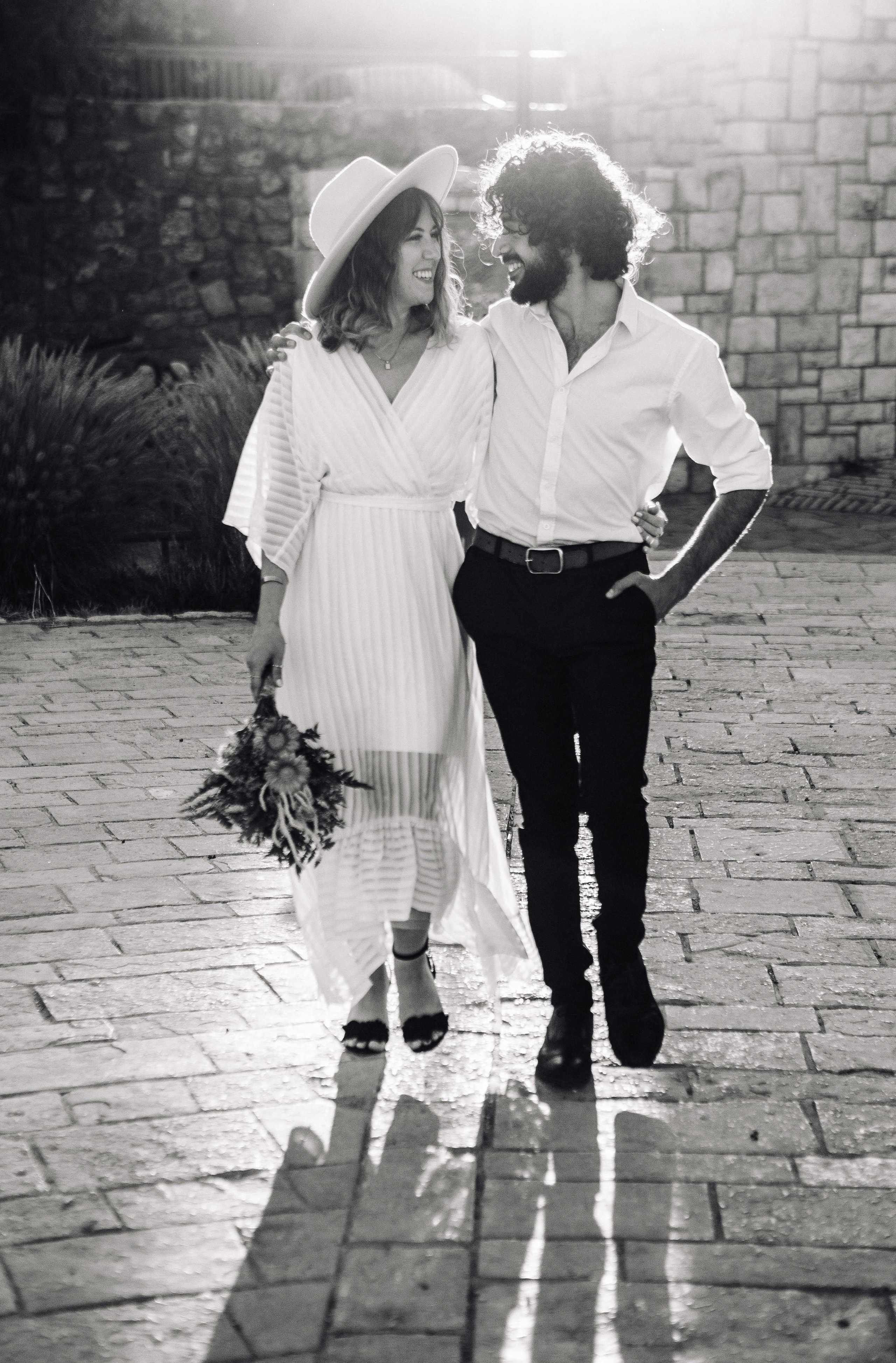 Wedding photoshoot in Yamin Moshe. Https://shi-photo.com/