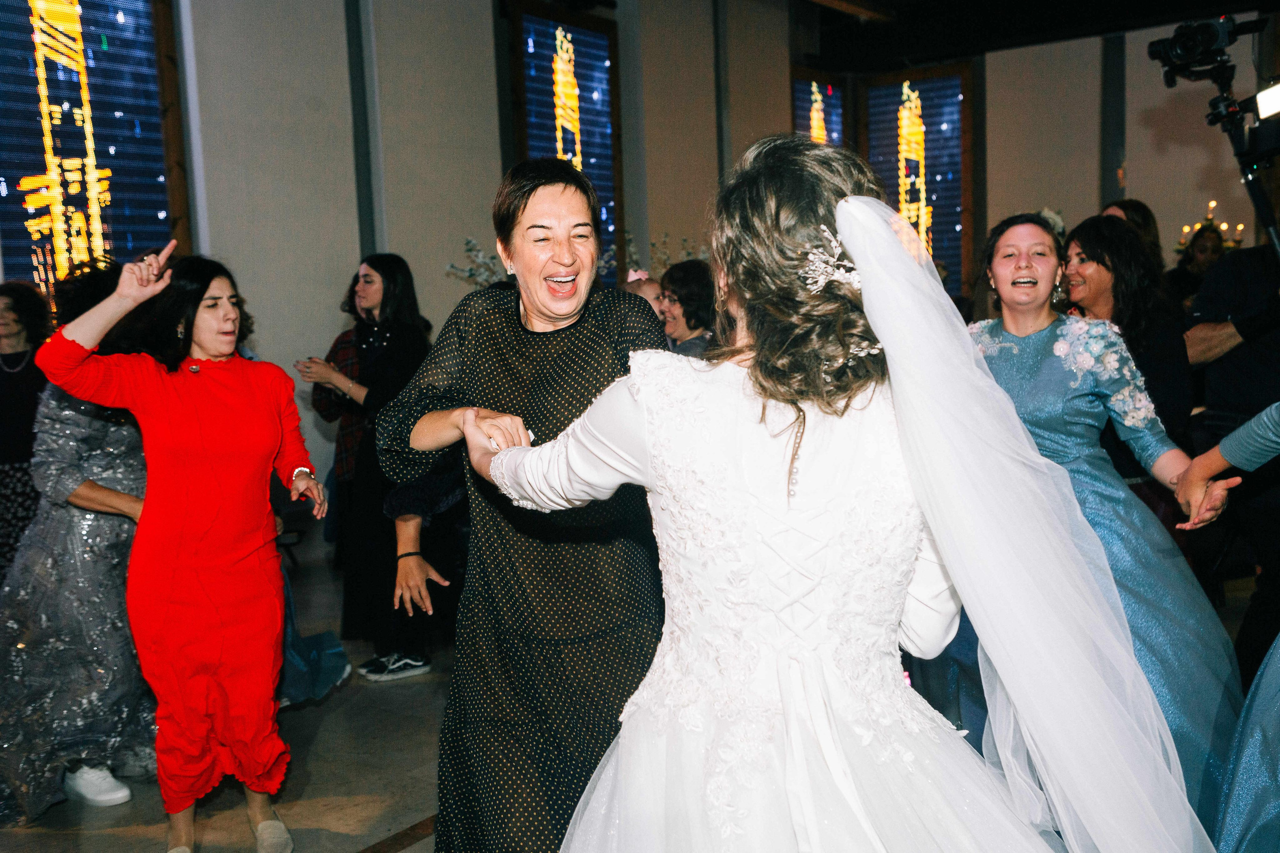 Big chabad wedding in Rishon Lezion. Https://shi-photo.com/