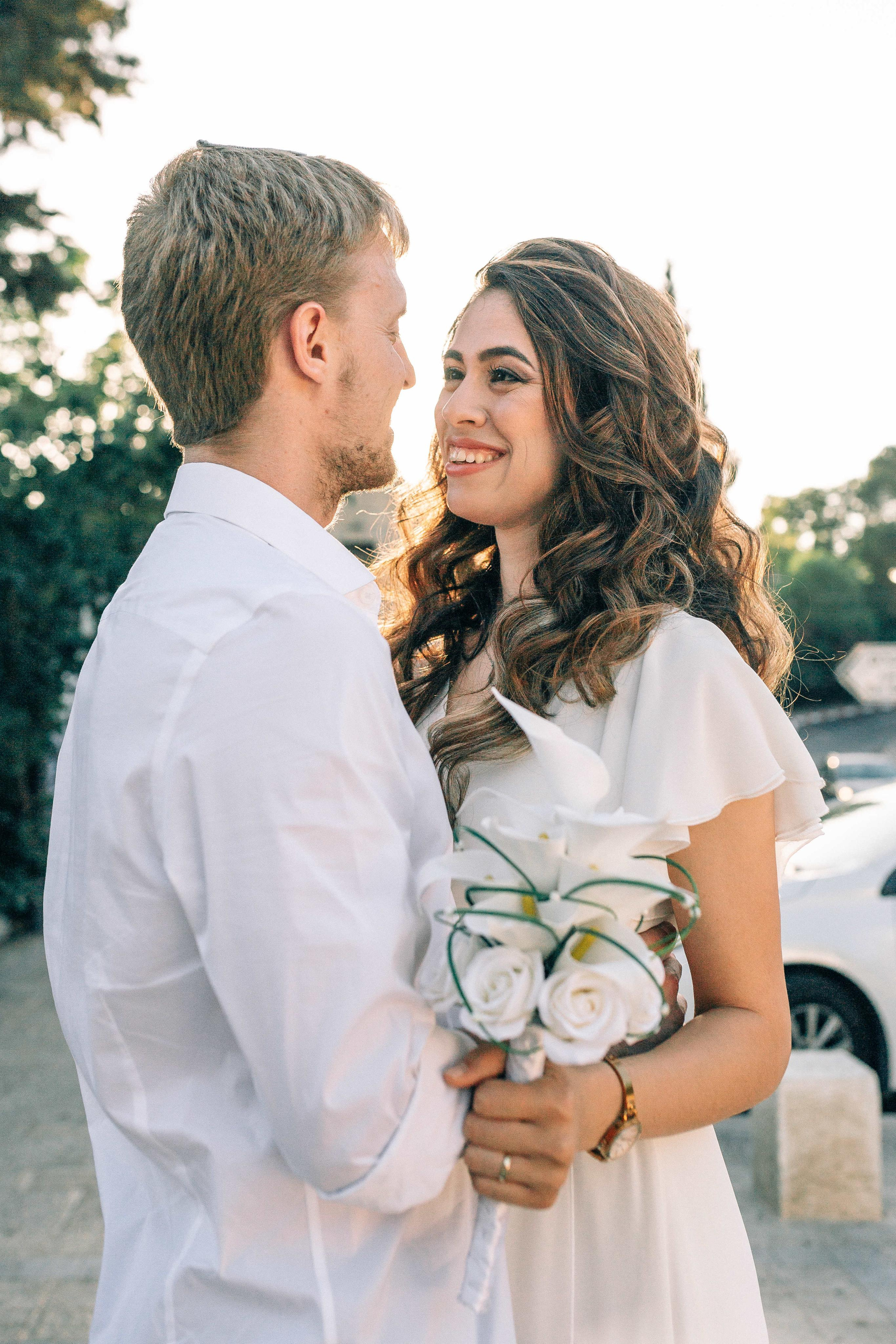 Wedding photosession in Beit HaKerem. PHOTOGRAPHER IN ISRAEL