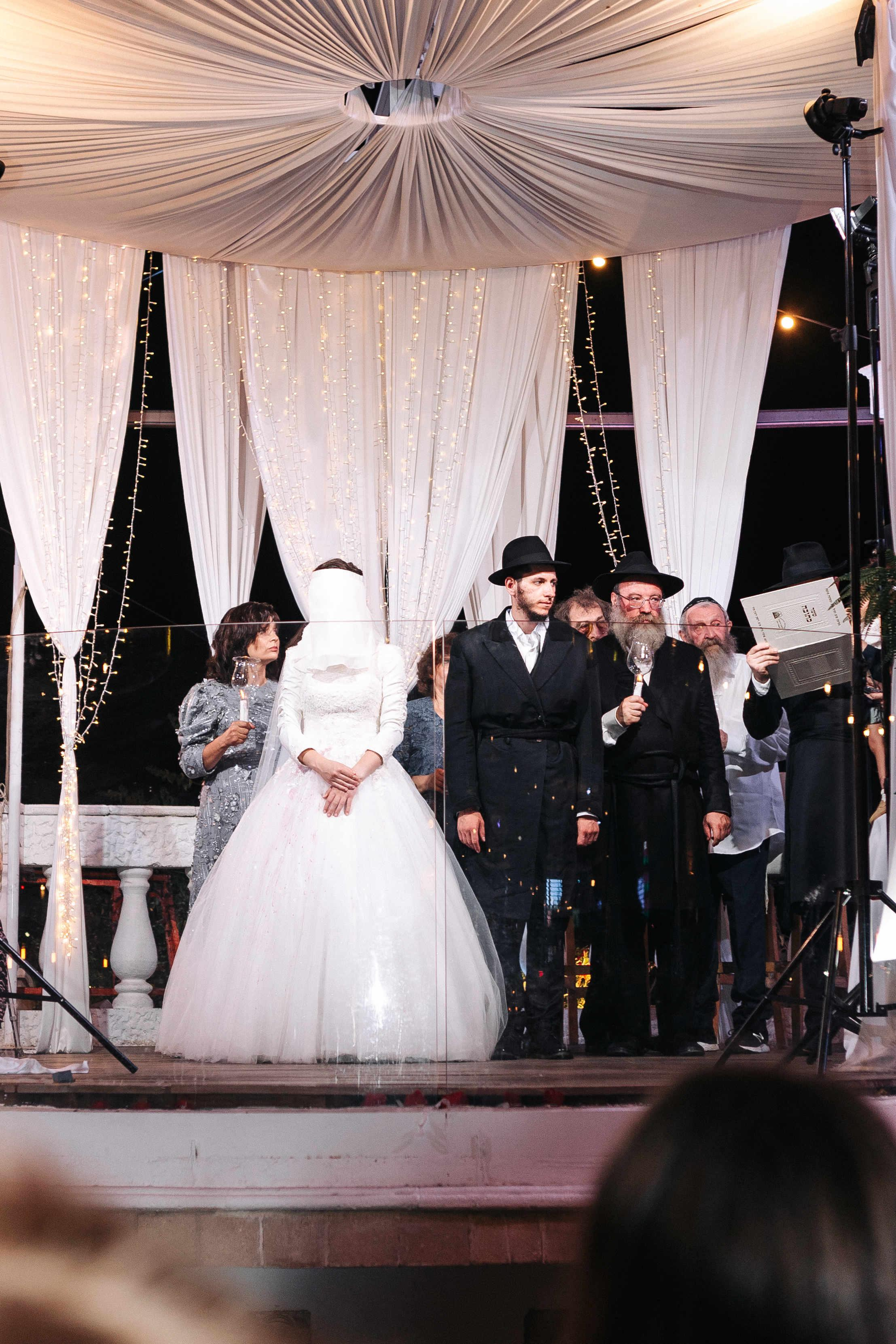Big chabad wedding in Rishon Lezion. Https://shi-photo.com/