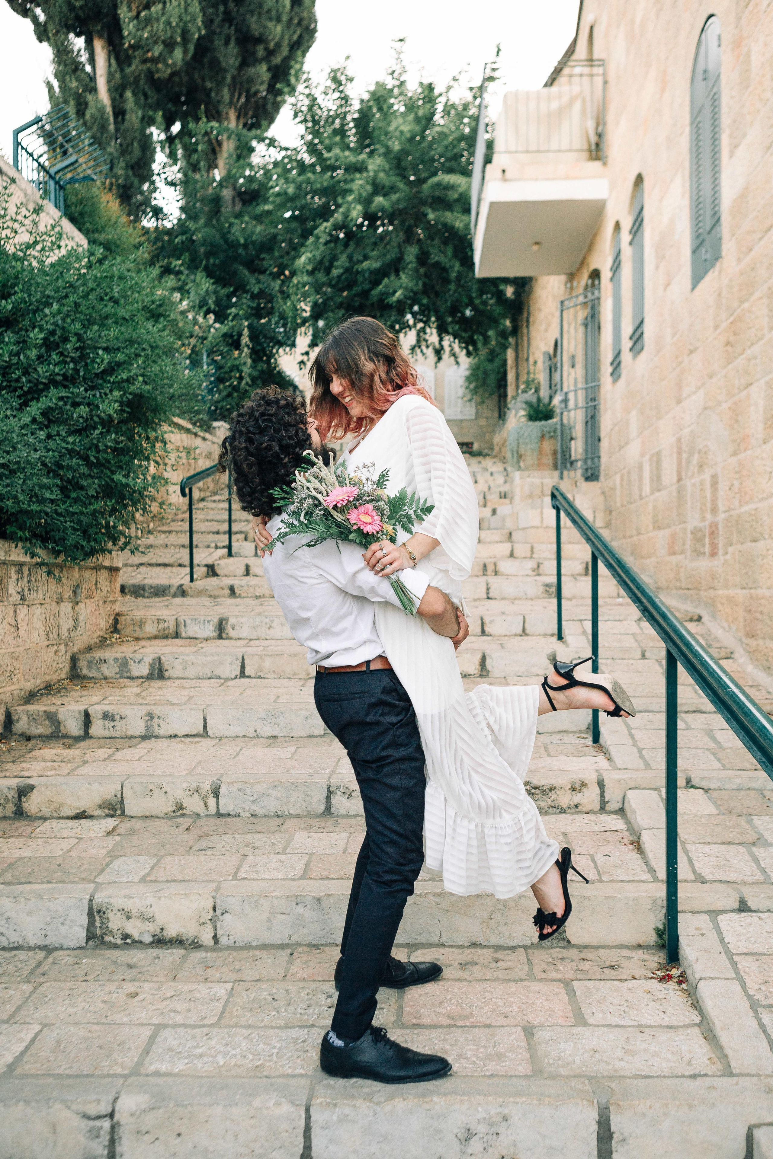 Wedding photoshoot in Yamin Moshe. Https://shi-photo.com/