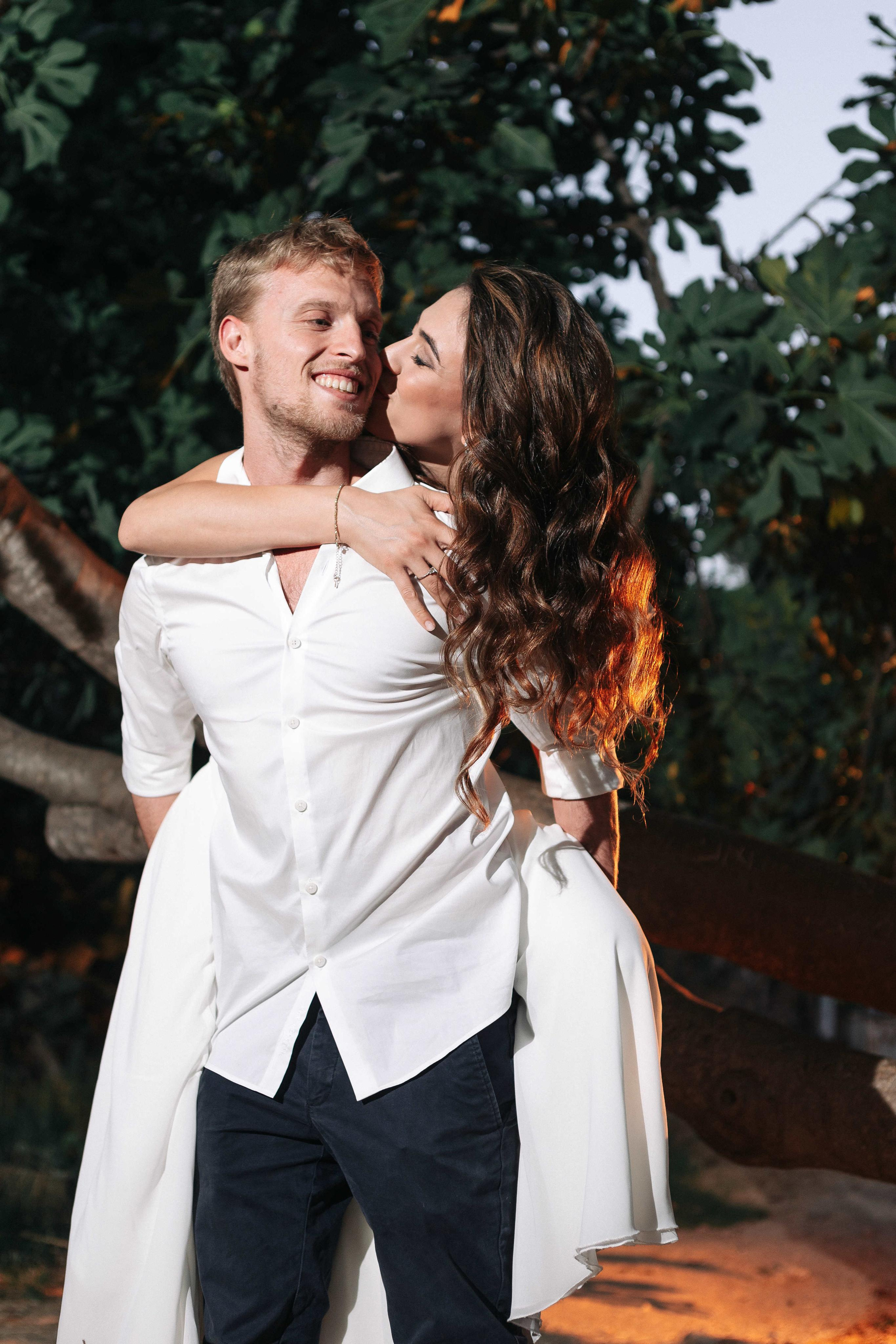 Wedding photosession in Beit HaKerem. PHOTOGRAPHER IN ISRAEL