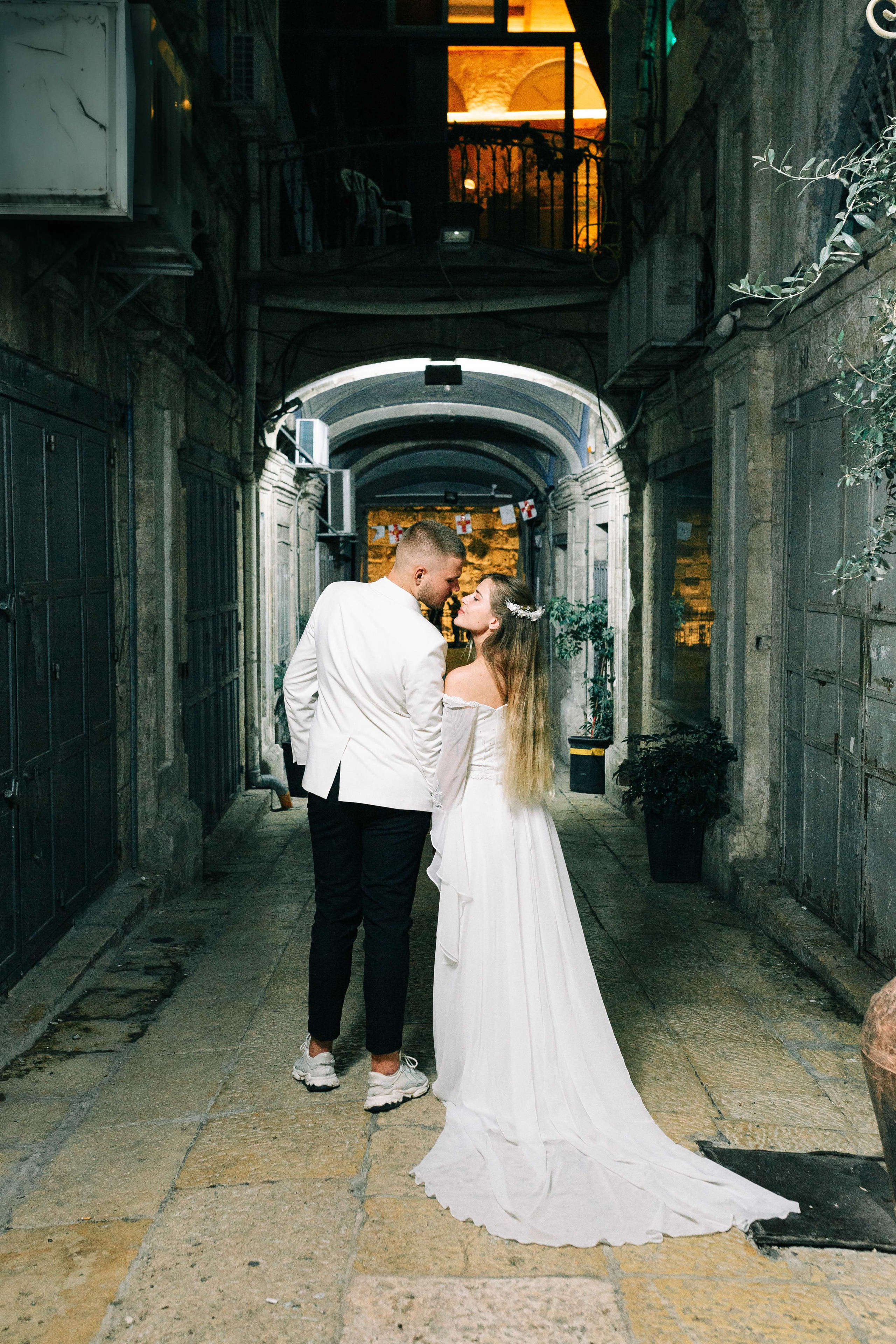 Night photosession in Jerusalem. Https://shi-photo.com/