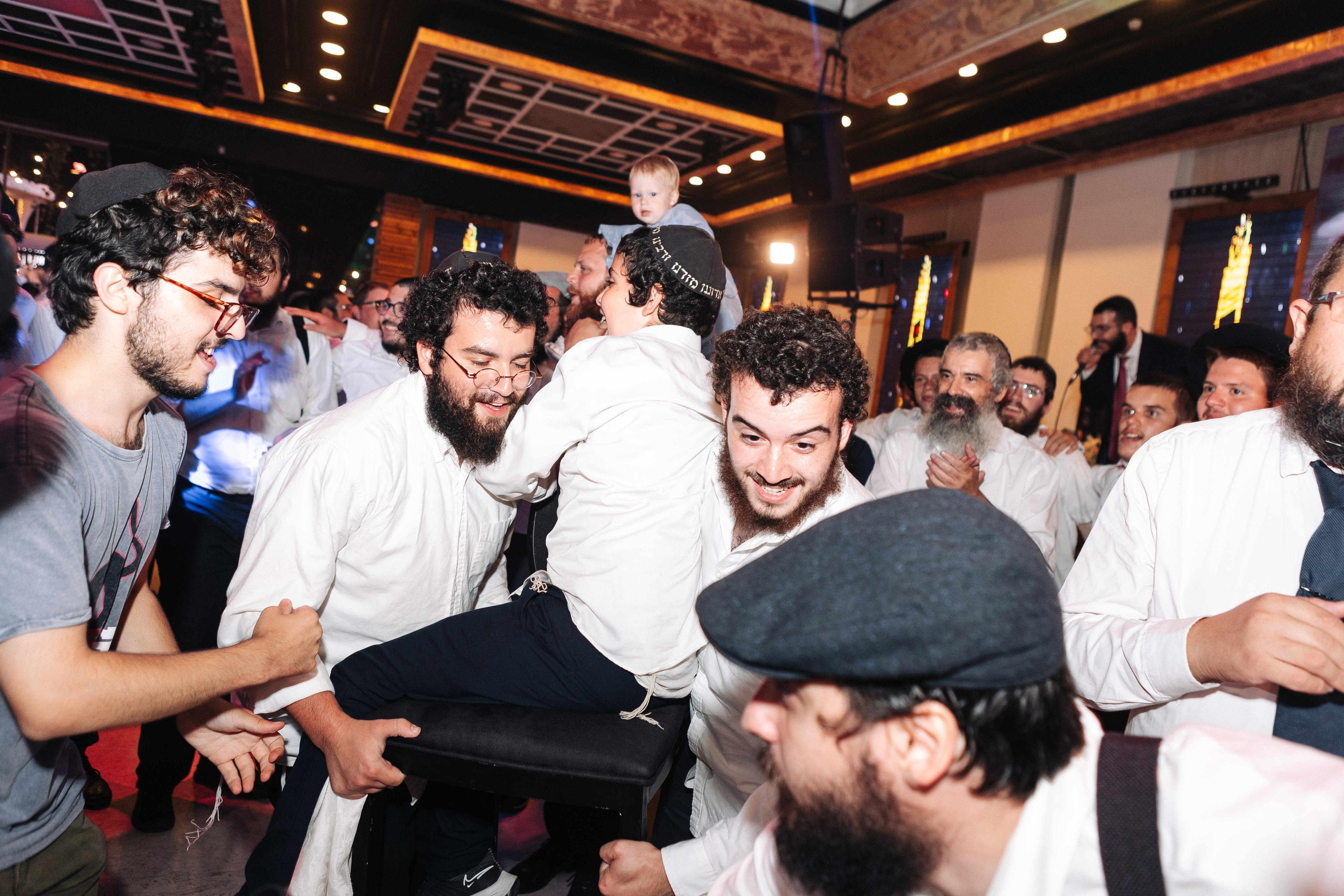 Big chabad wedding in Rishon Lezion. Https://shi-photo.com/