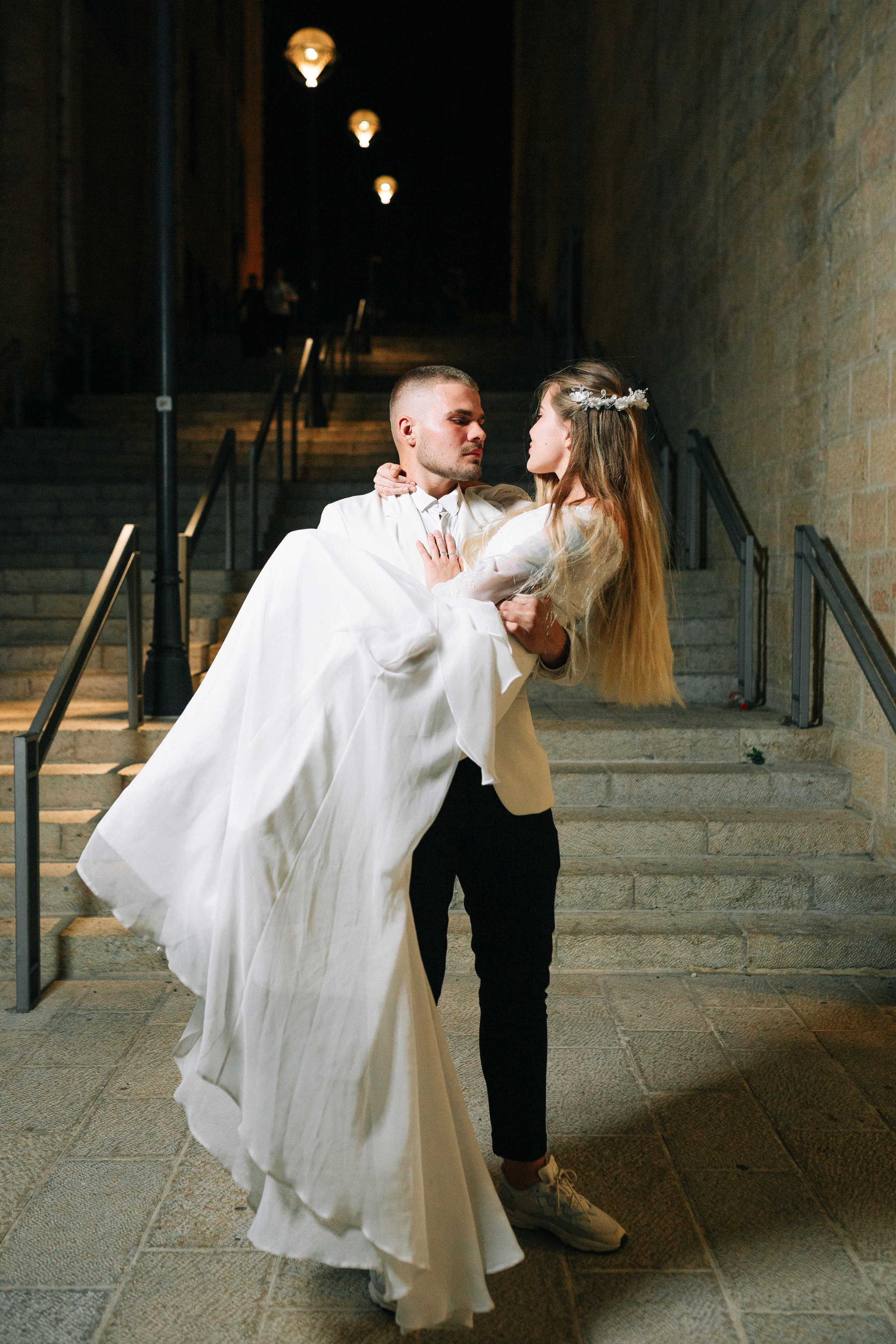 Night photosession in Jerusalem. Https://shi-photo.com/