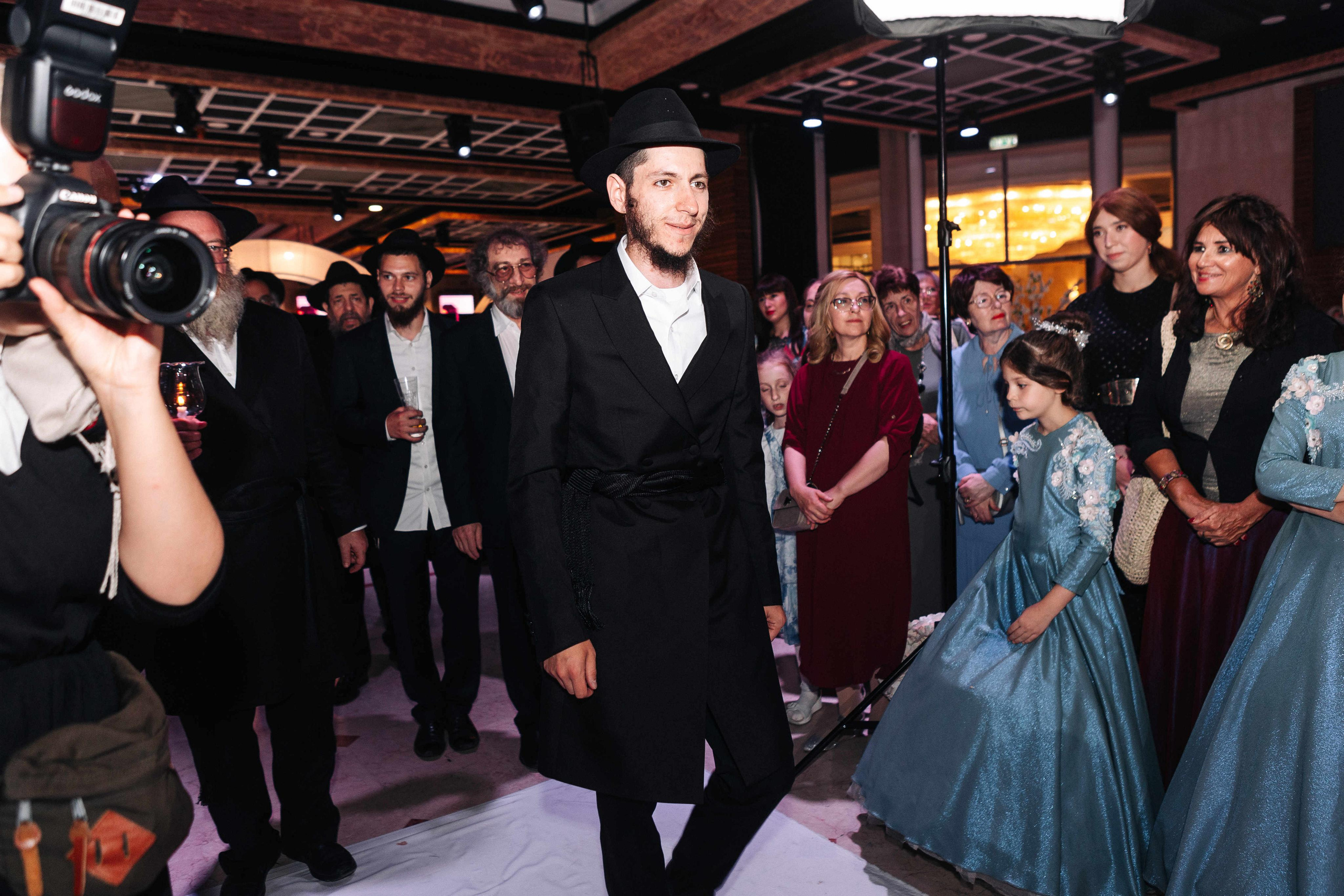 Big chabad wedding in Rishon Lezion. Https://shi-photo.com/