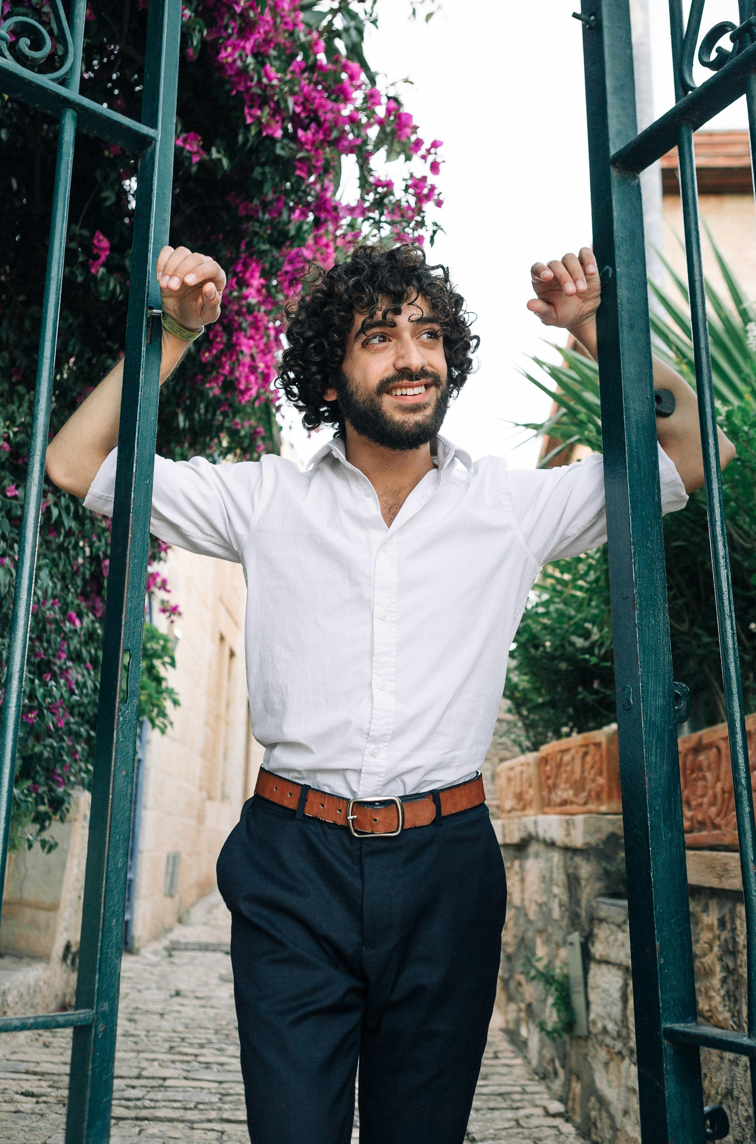 Wedding photoshoot in Yamin Moshe. Https://shi-photo.com/